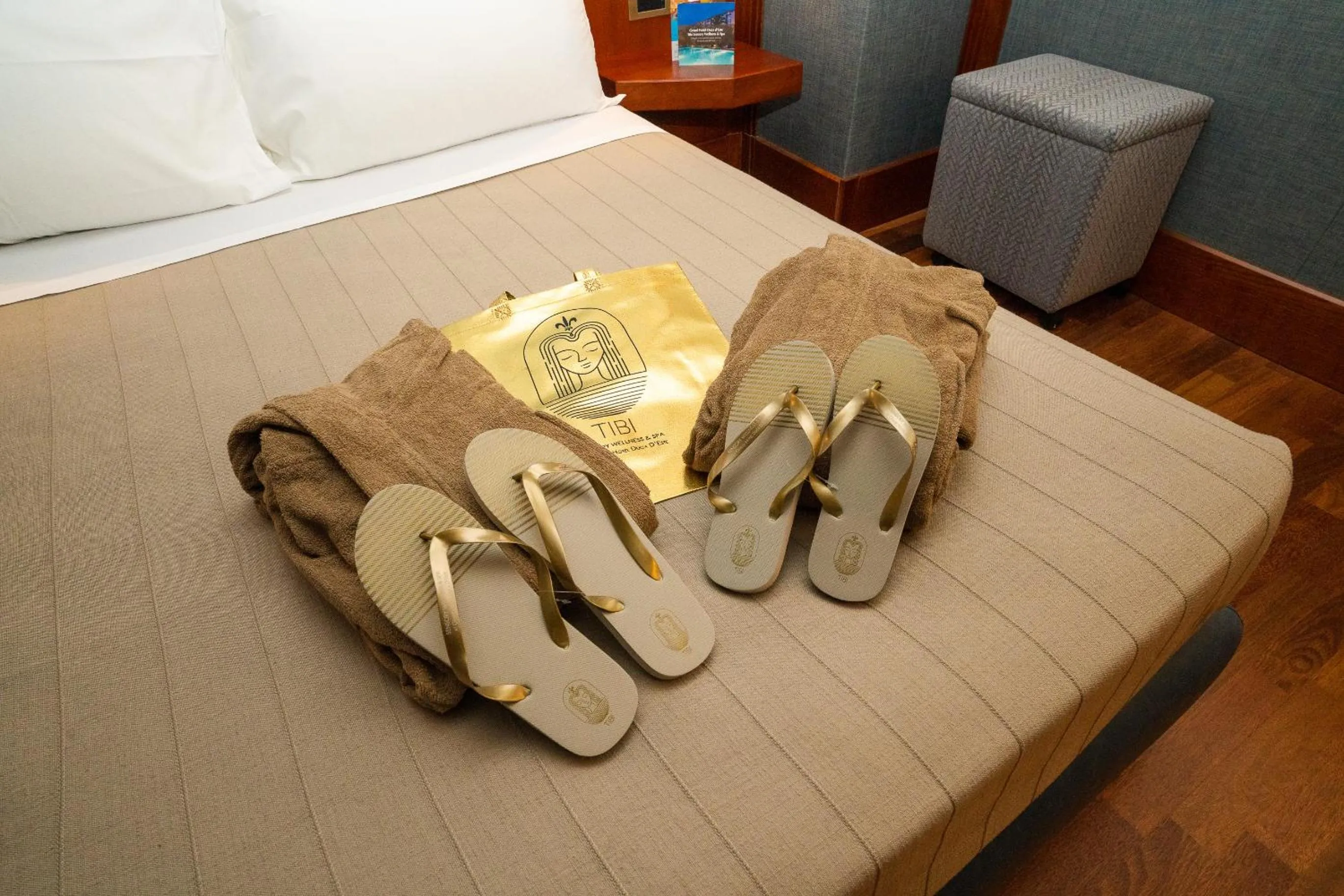 Photo of the whole room, Bed in Grand Hotel Duca D'Este