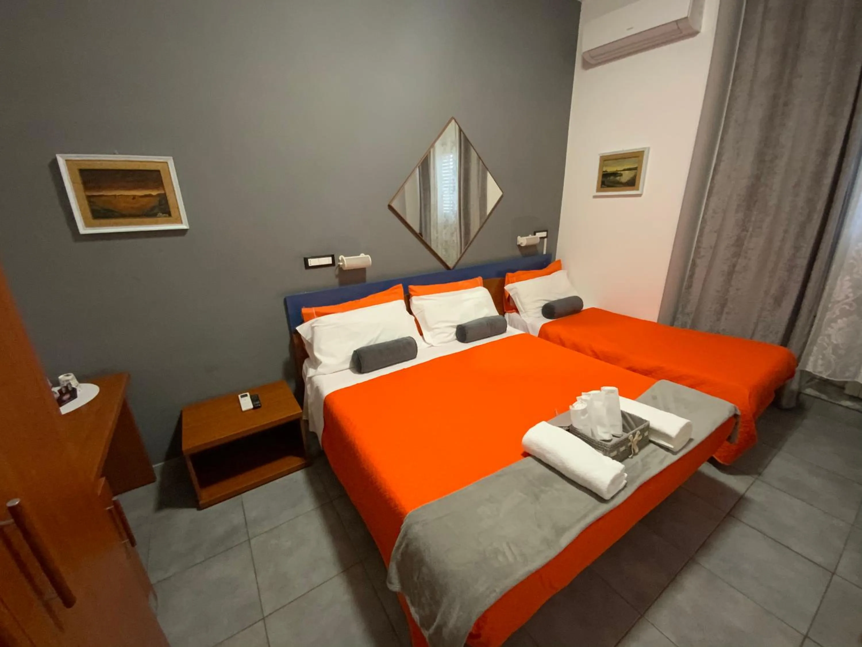 Bed in Albergo Villa Marina