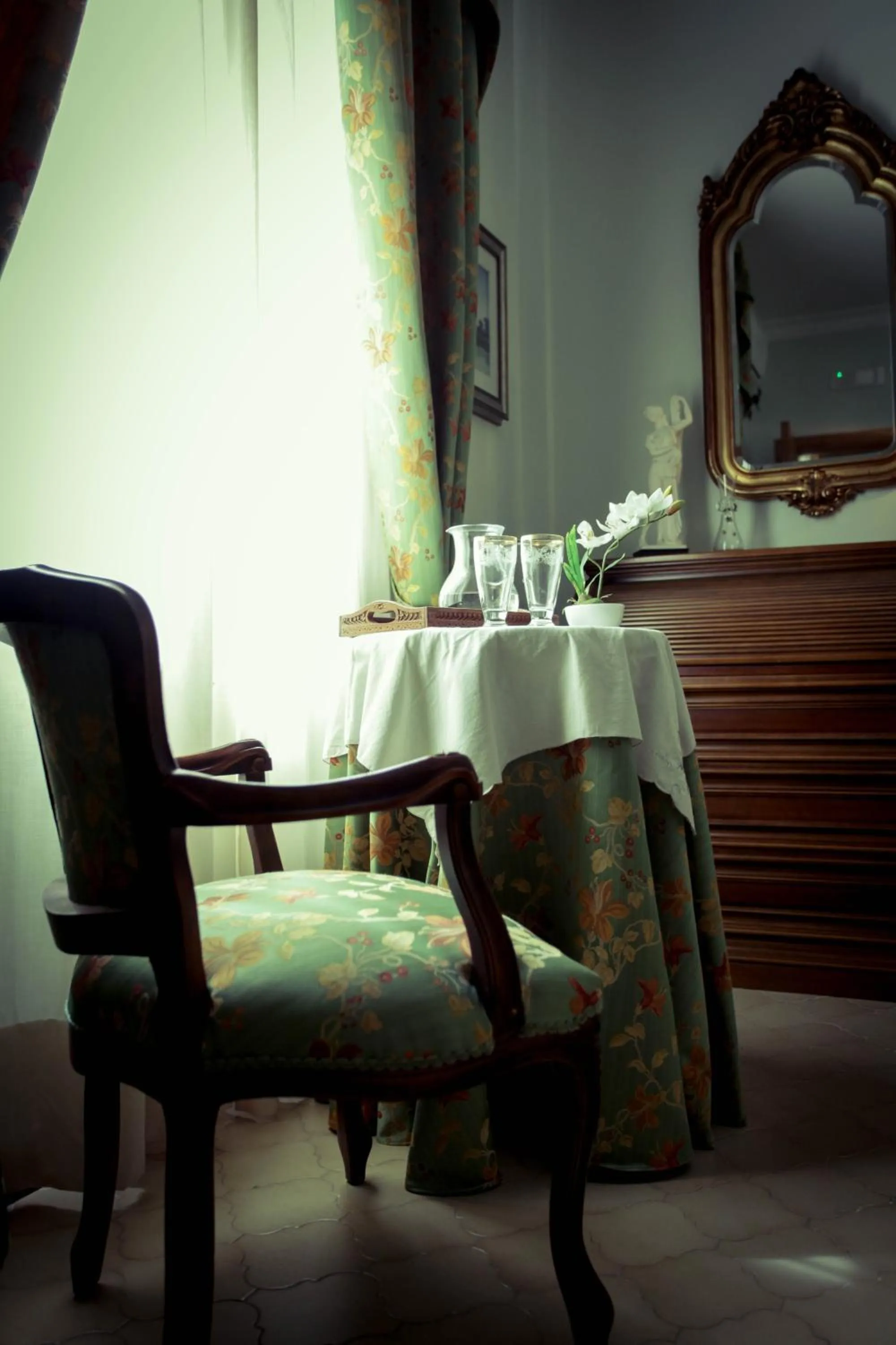 Decorative detail in La Quercia Antica B&B