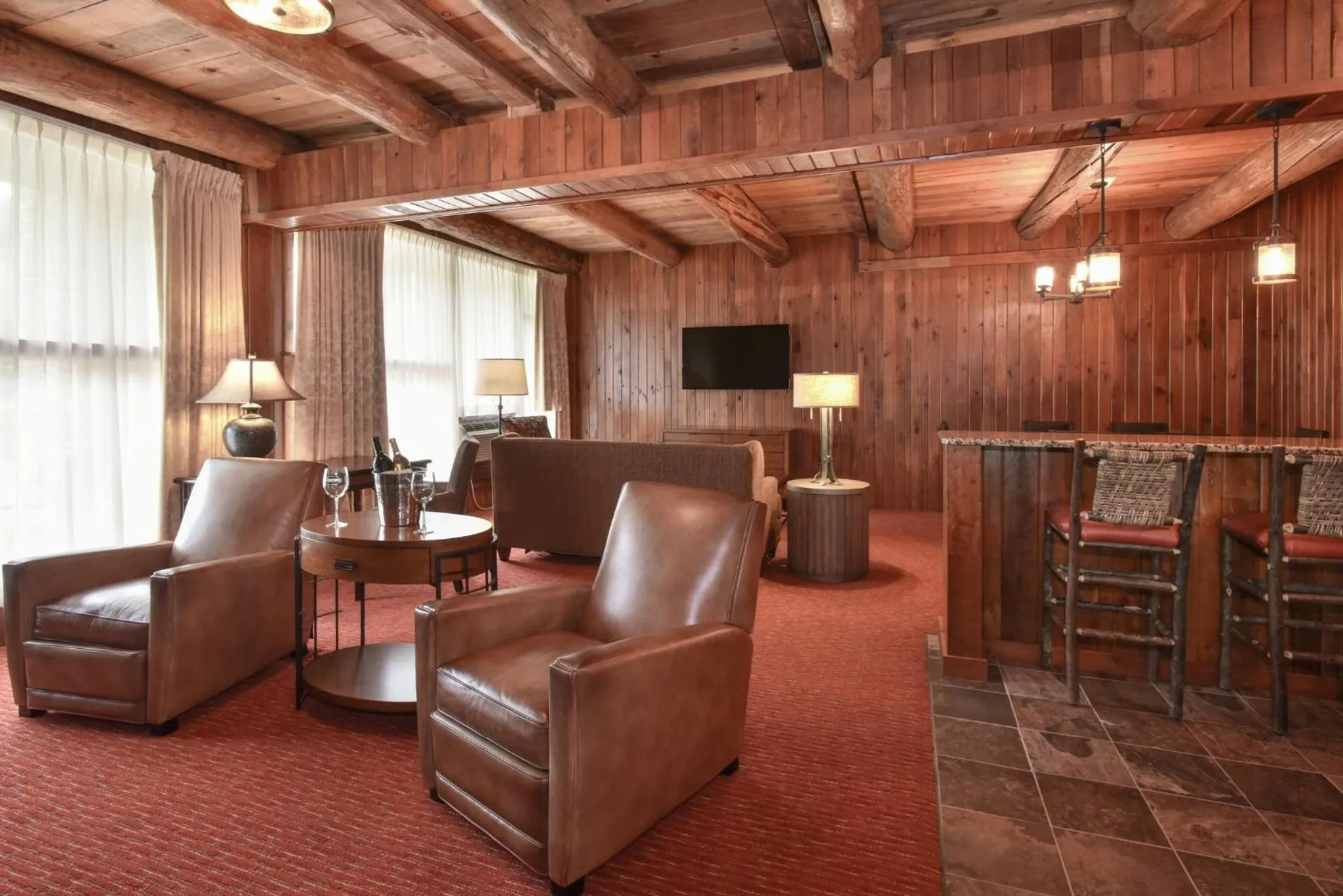 Photo of the whole room in Slopeside Hotel by Seven Springs Resort