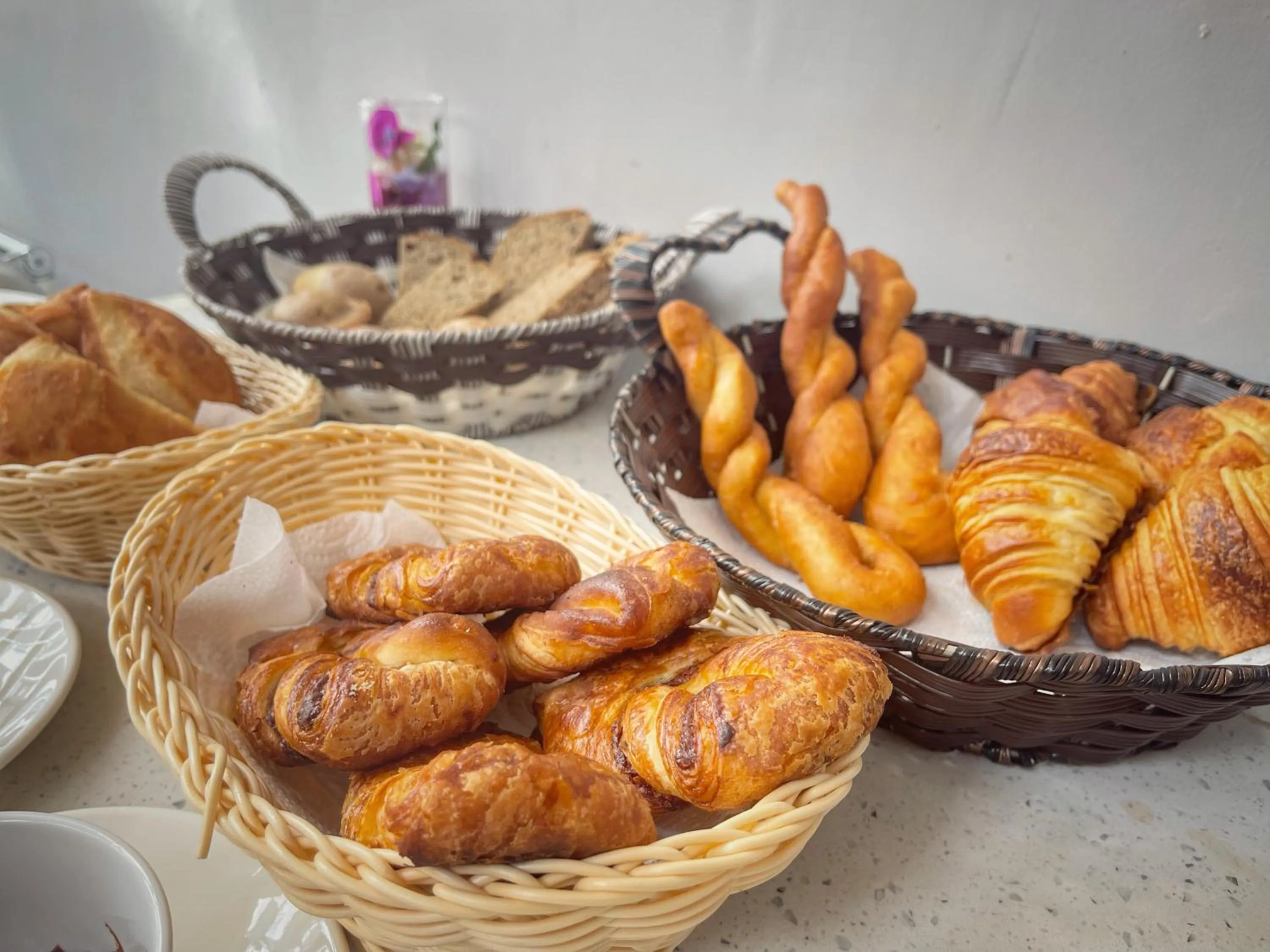 Food in Elizabeth Golf Apartment by Link