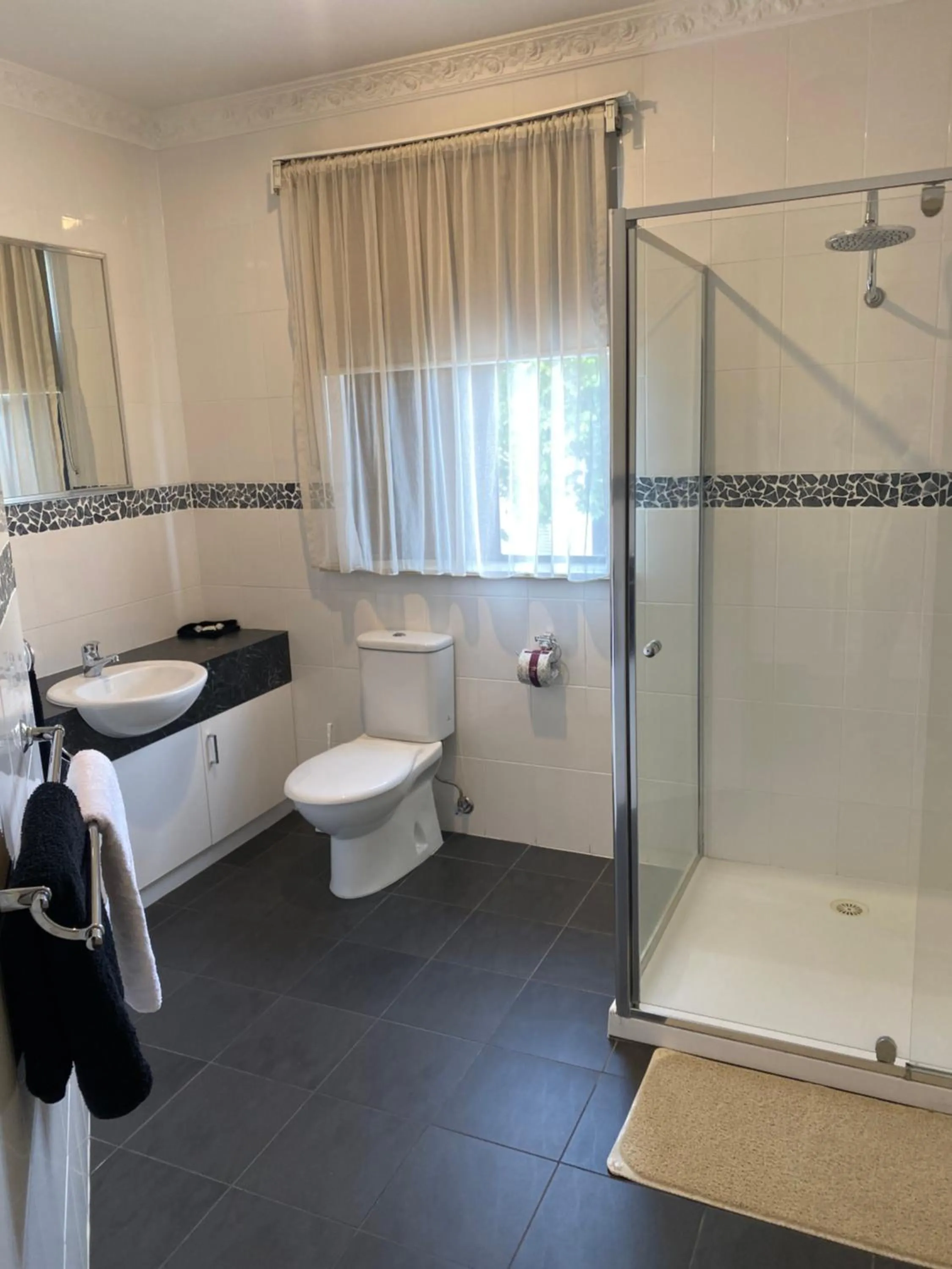 Bathroom in 503 On Princes Drive Motel