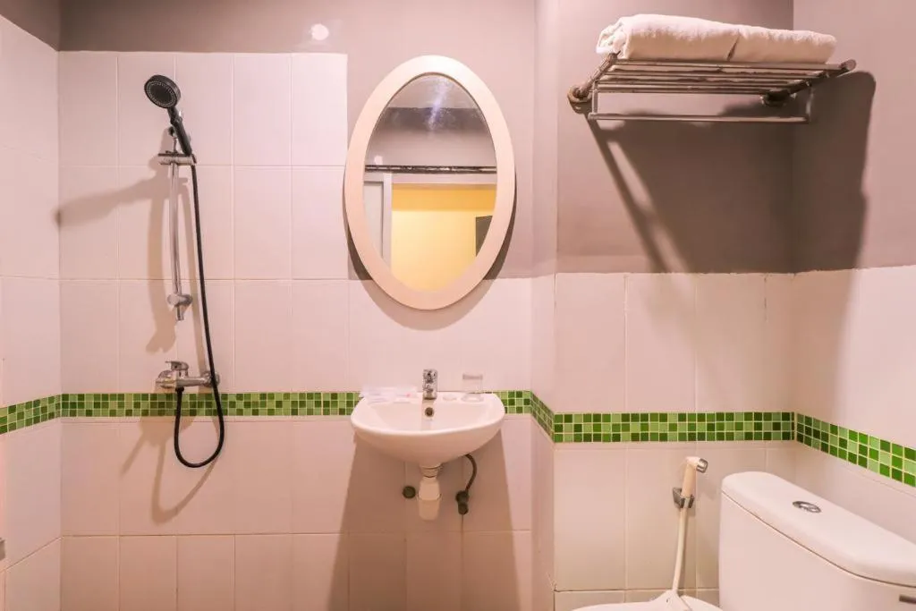 Anaya Hotel and Ballroom