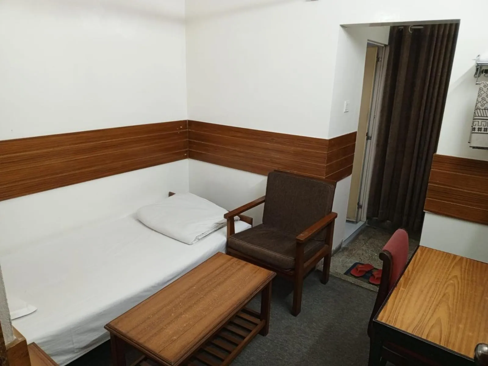 Bed in Hotel Shahin residential