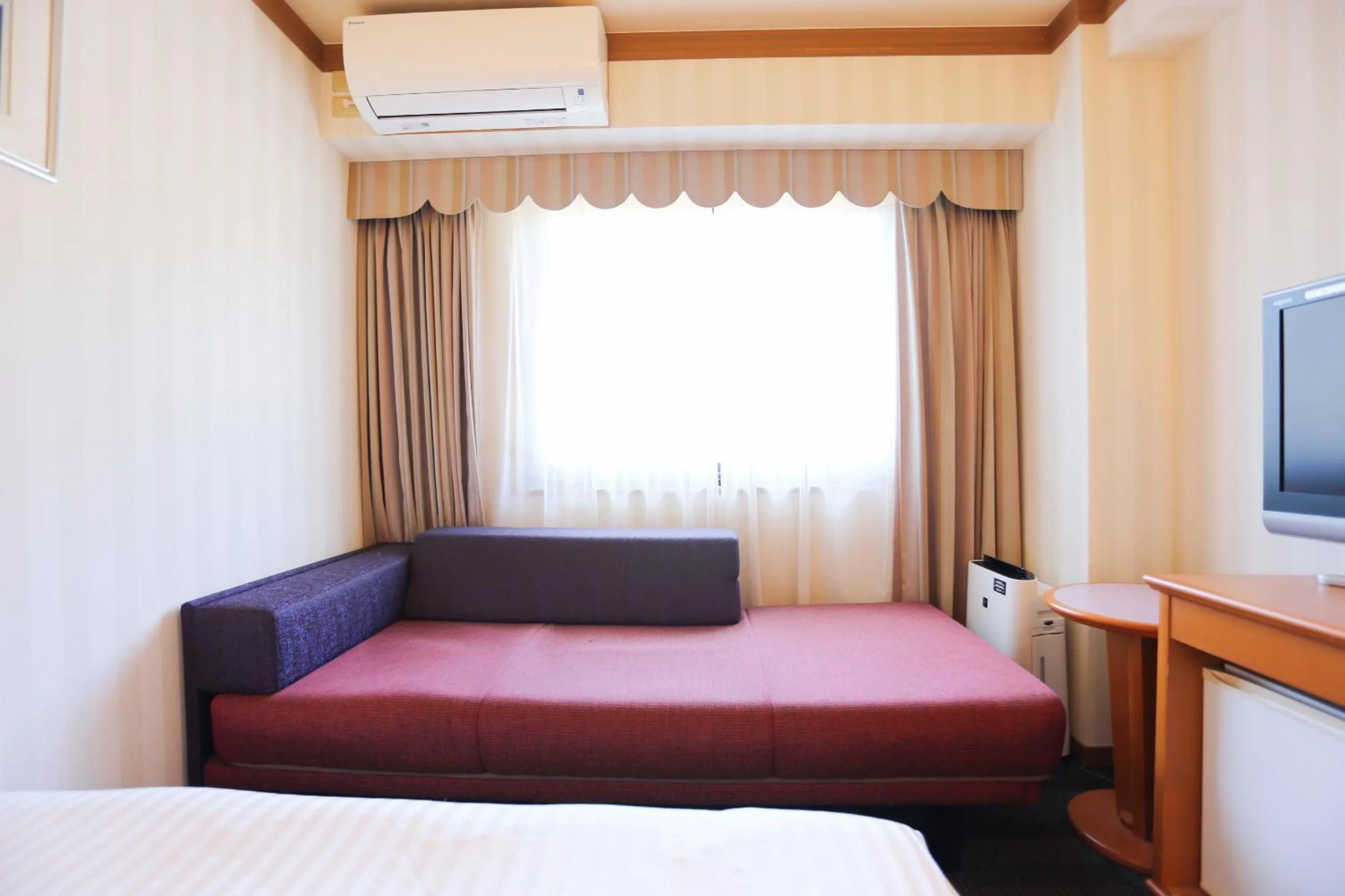 Photo of the whole room, Bed in Hotel Castle Inn Ise Meotoiwa