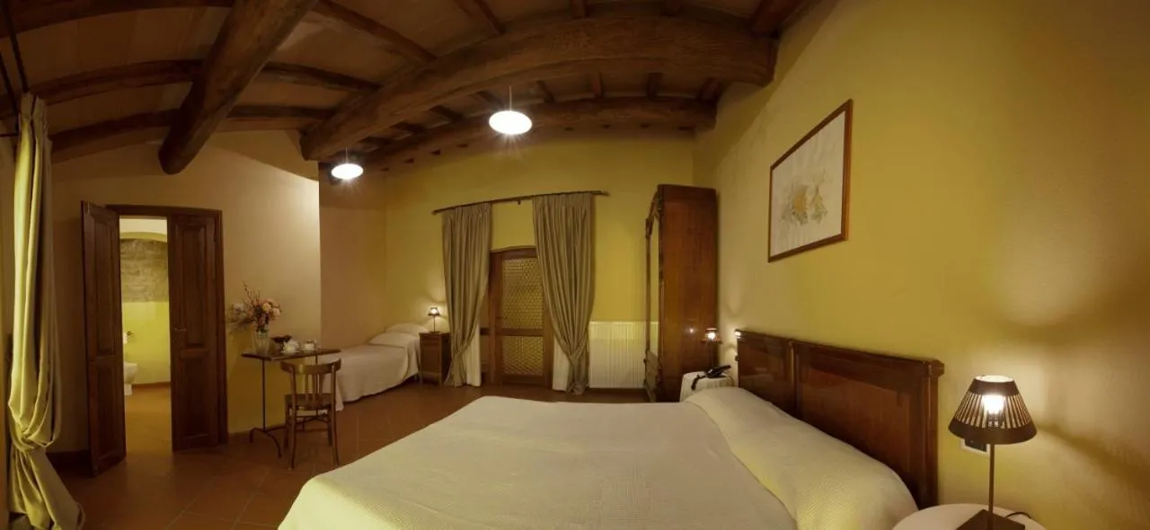 Photo of the whole room, Bed in Agriturismo Le Case