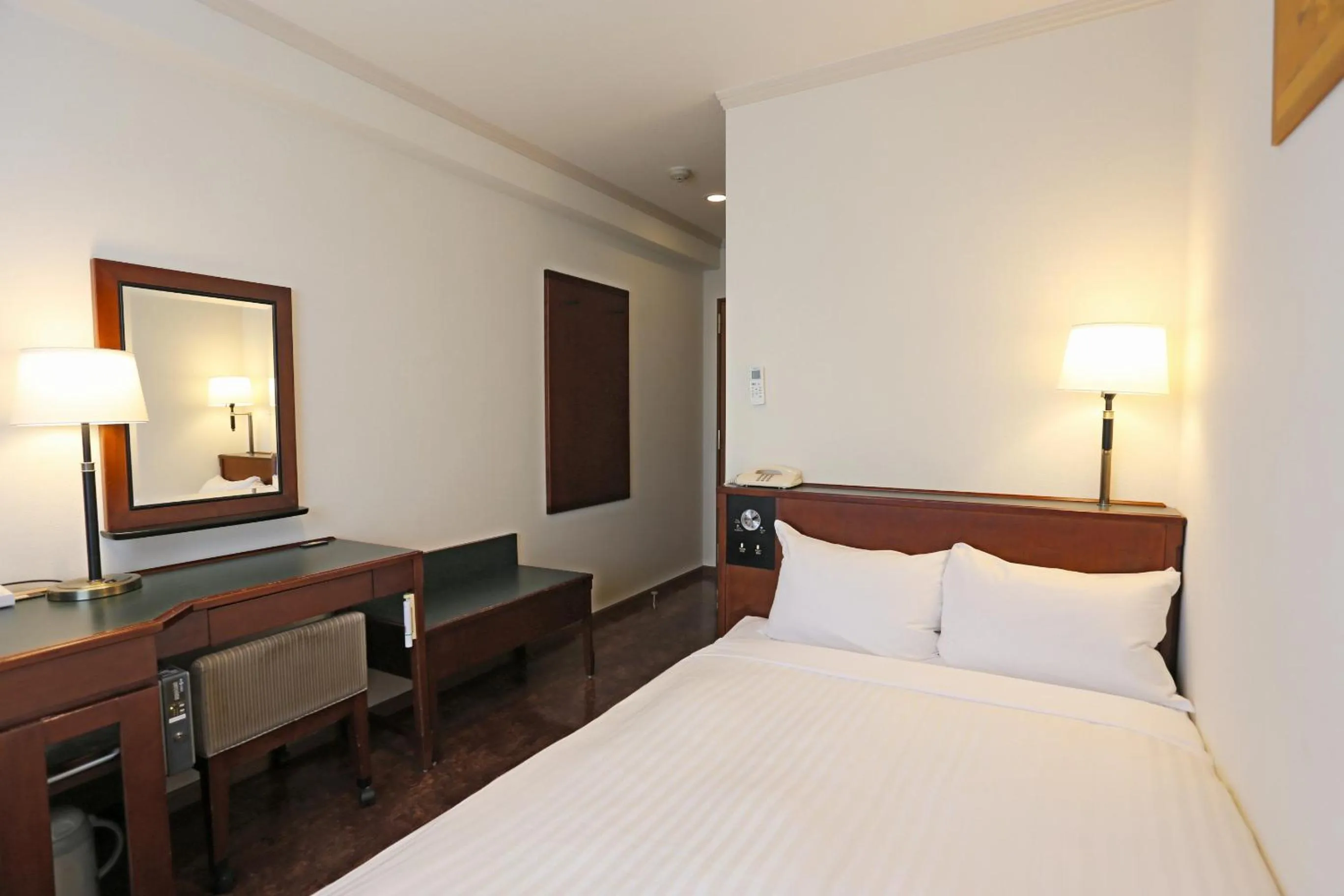 Photo of the whole room, Bed in Hotel Castle Inn Suzuka Chuo