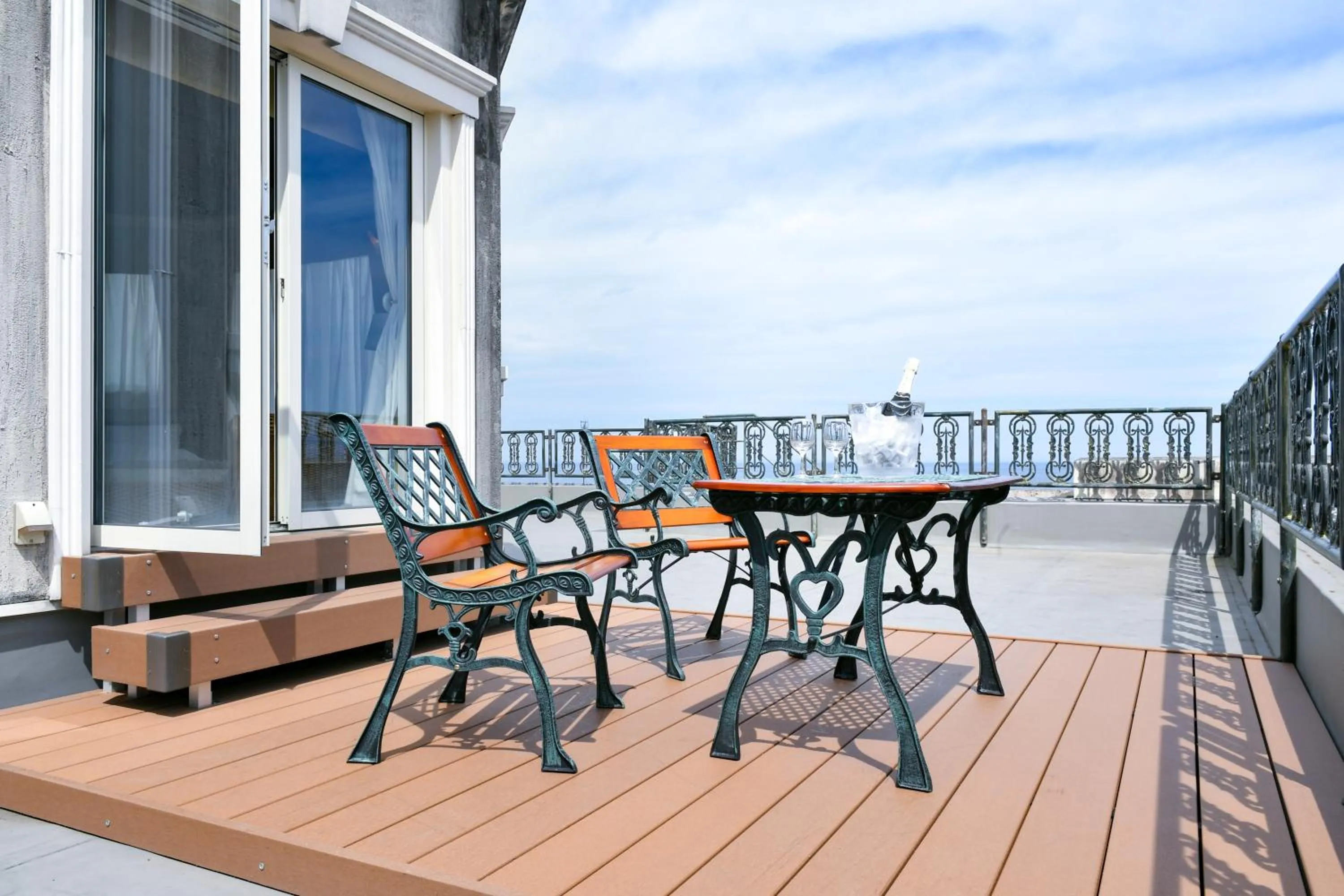 Photo of the whole room in Hotel Castle Inn Tsu