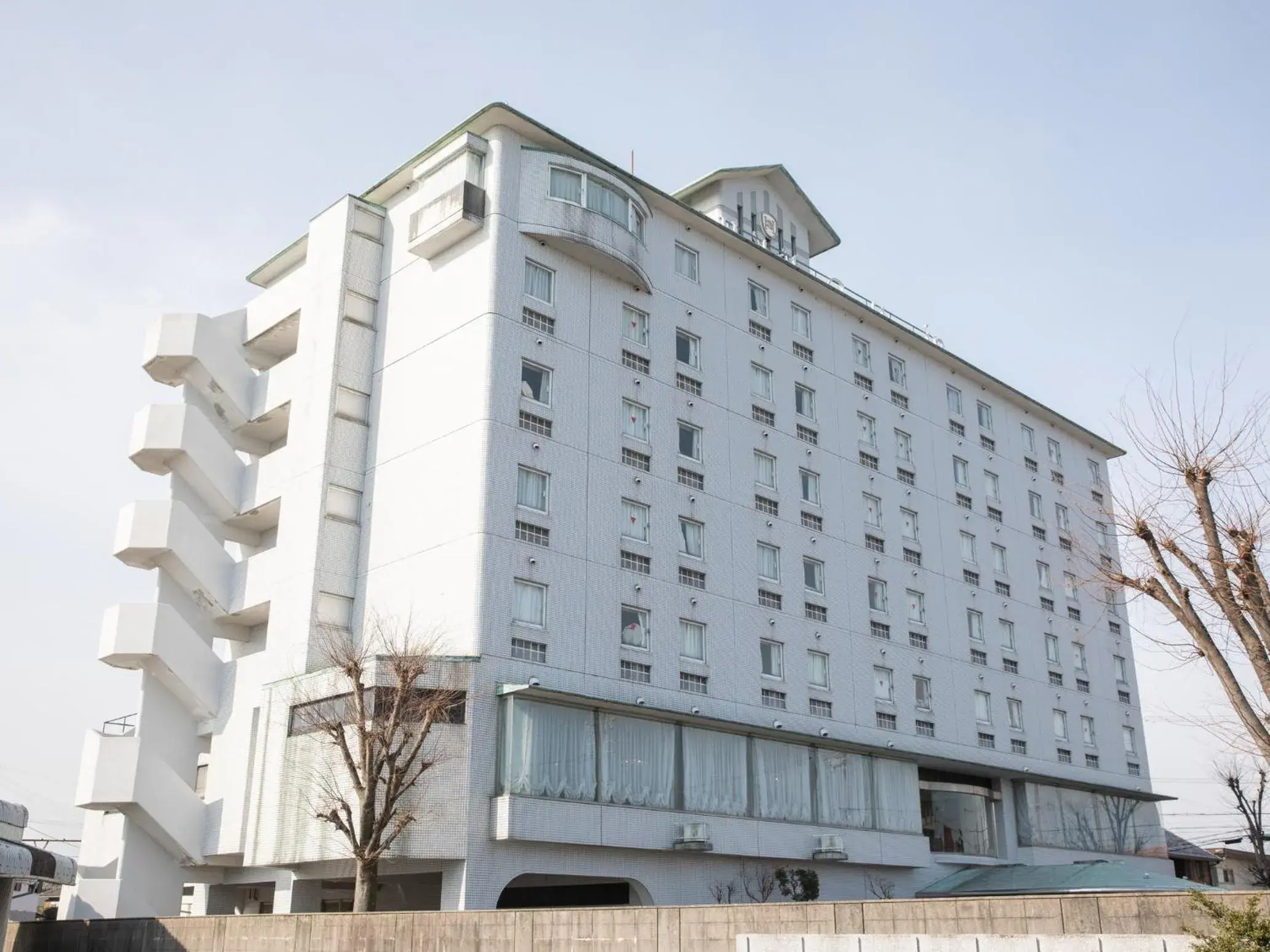 Property building in Hotel Castle Inn Yokkaichi Property building in Hotel Castle Inn Yokkaichi