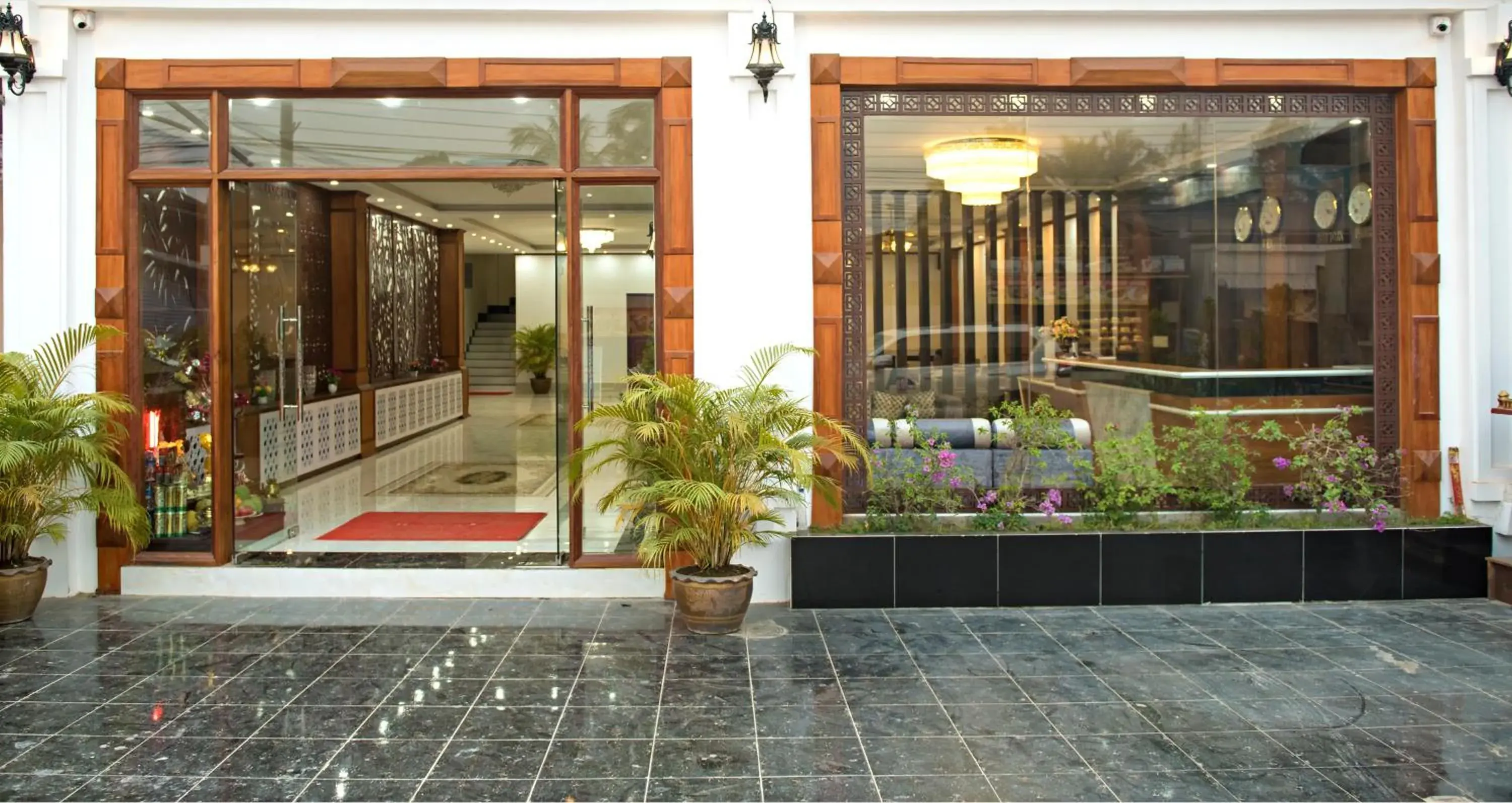 Facade/entrance in Vang Vieng Freedom Star's Hotel Facade/entrance in Vang Vieng Freedom Star's Hotel