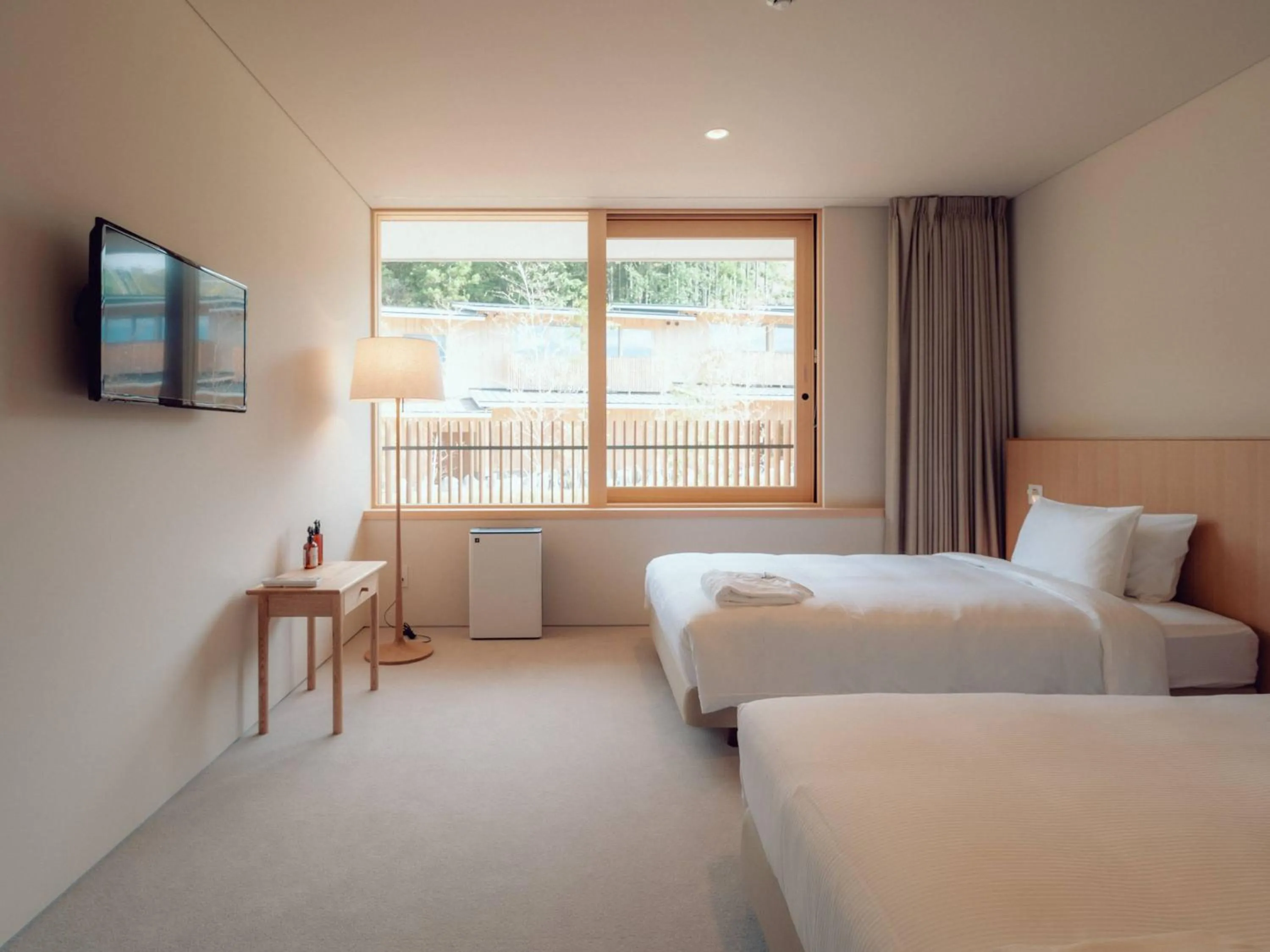 Photo of the whole room, Bed in Hatago Vison