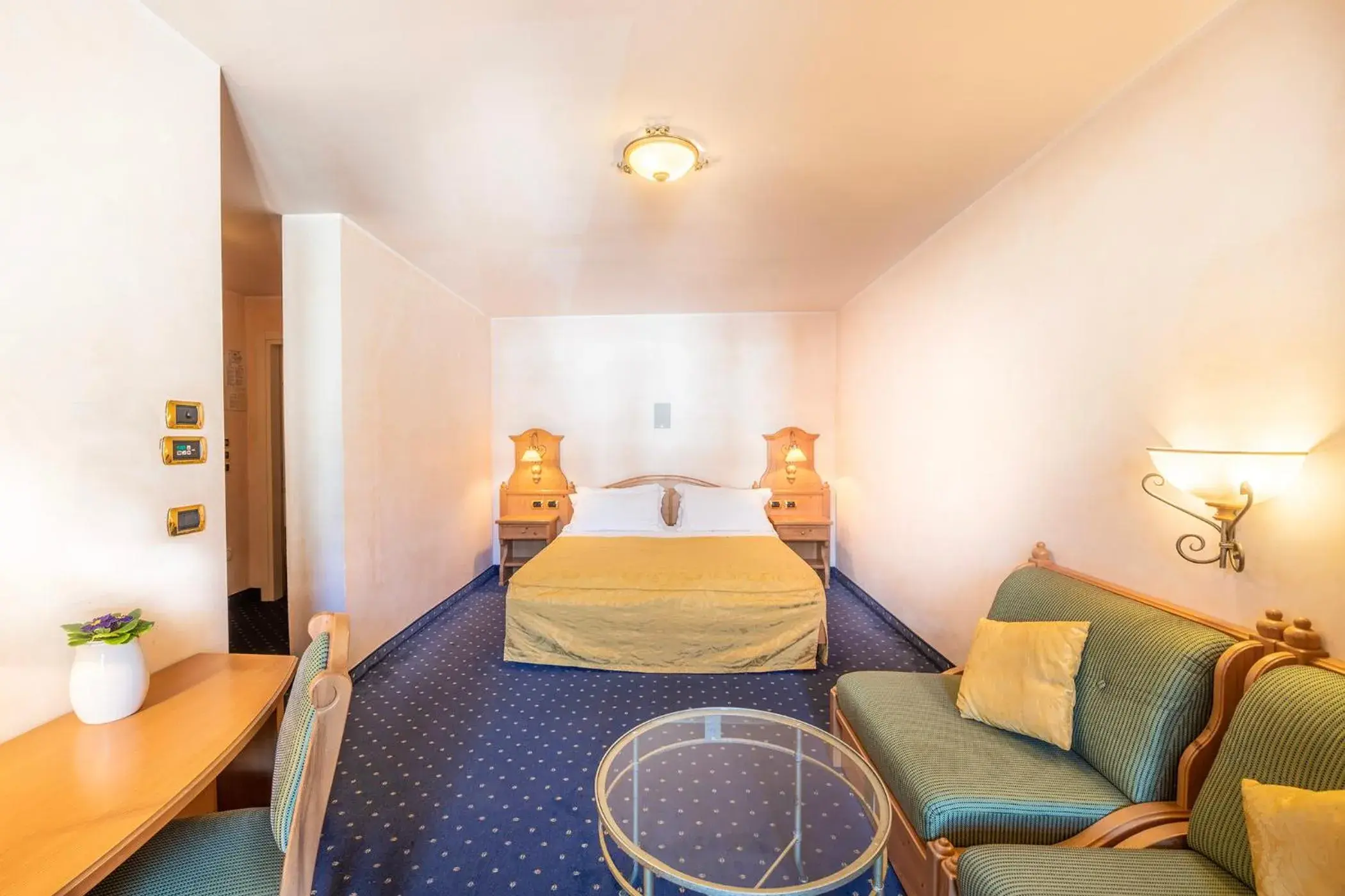 Family Room in Hotel Relais Orsingher Family Room in Hotel Relais Orsingher