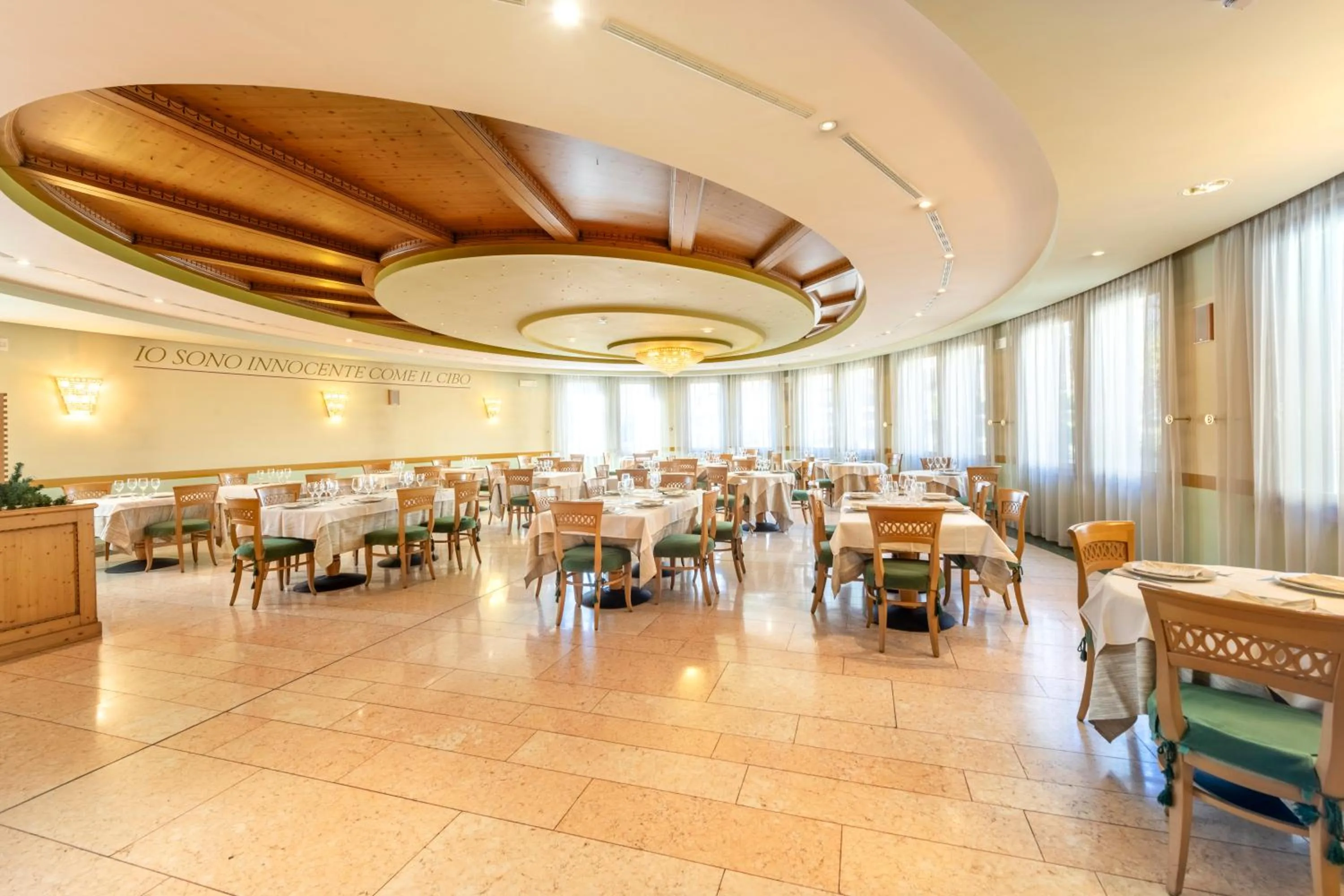 Restaurant/places to eat in Hotel Relais Orsingher