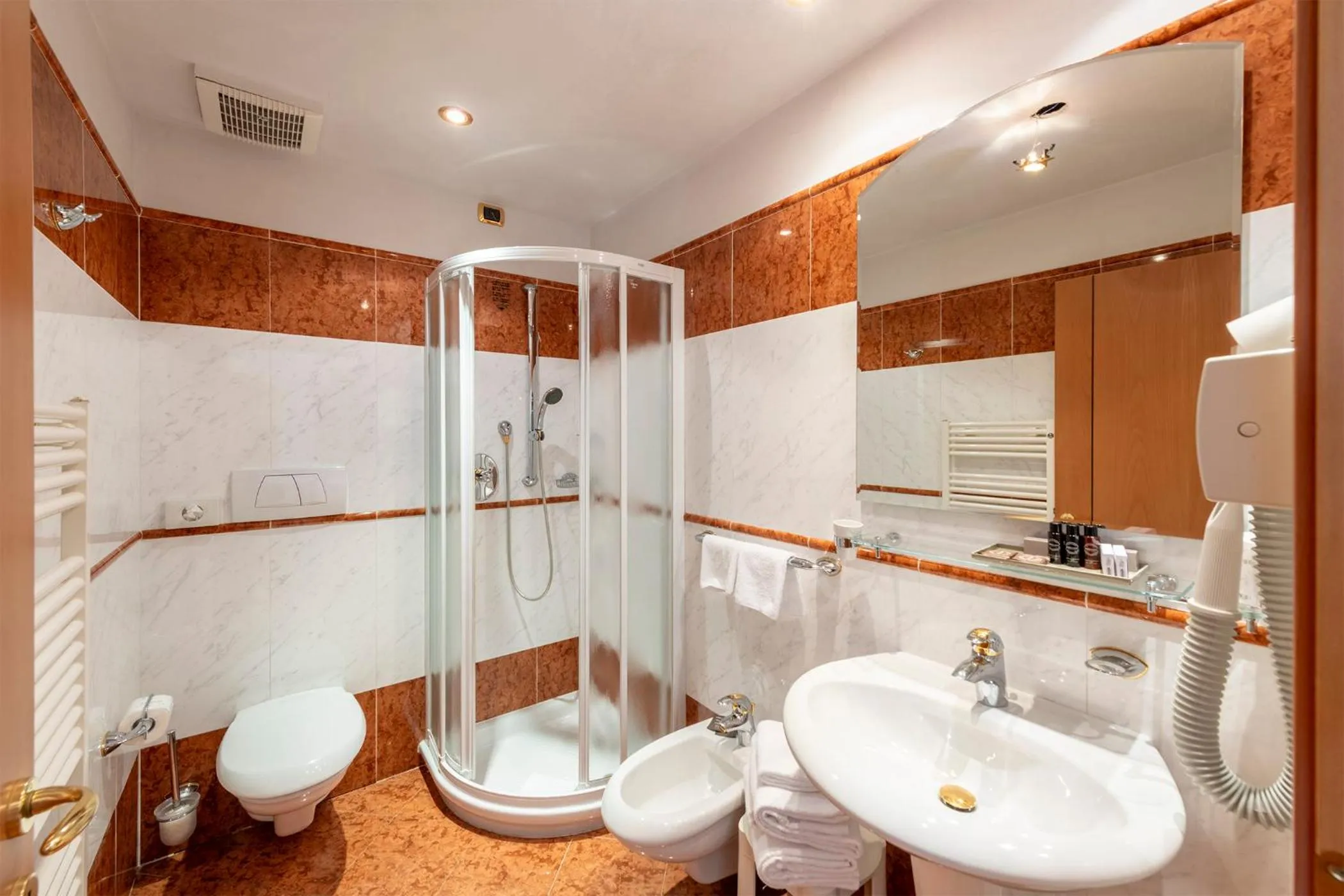 Shower in Hotel Relais Orsingher