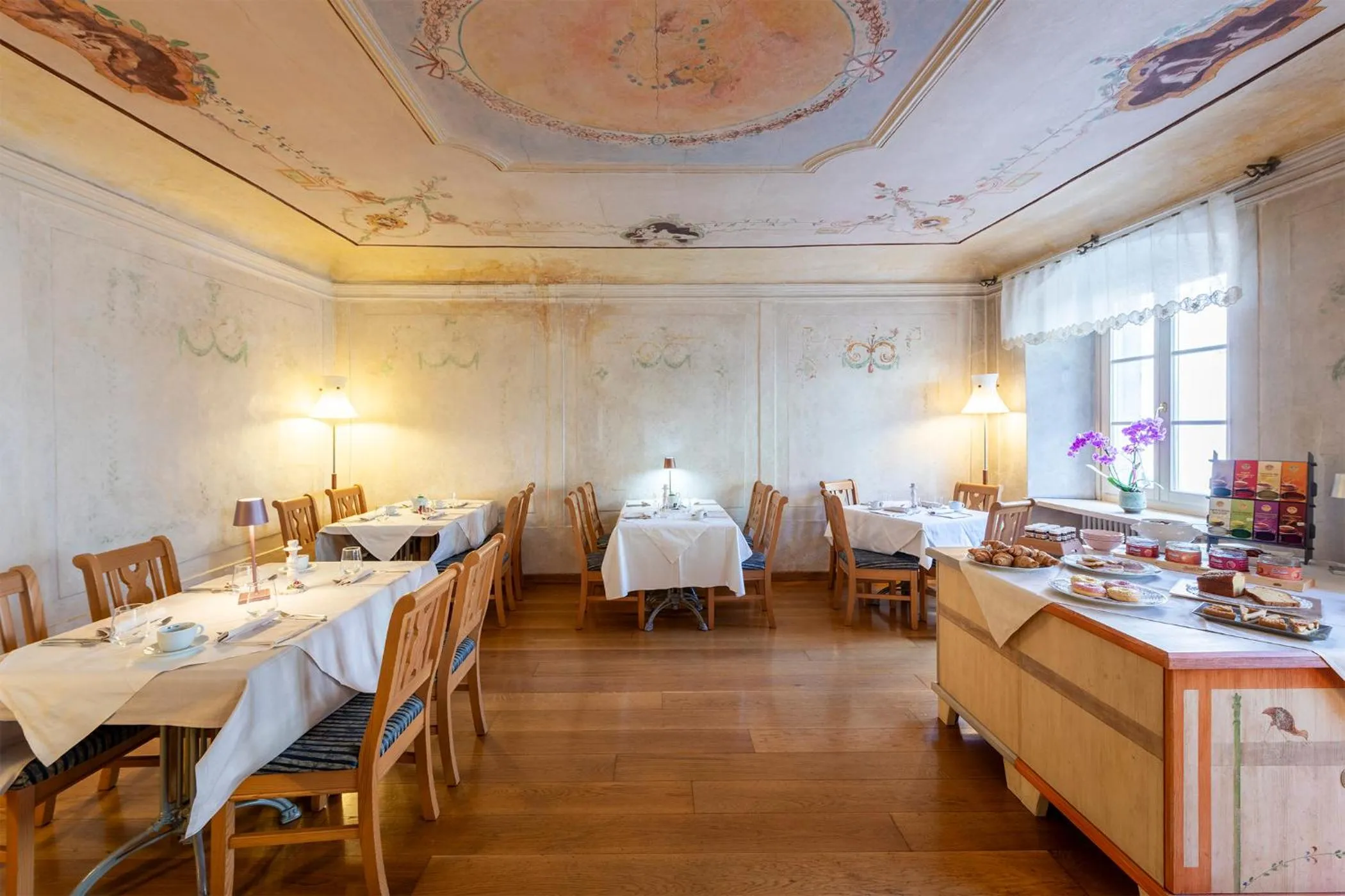 Restaurant/places to eat in Hotel Relais Orsingher
