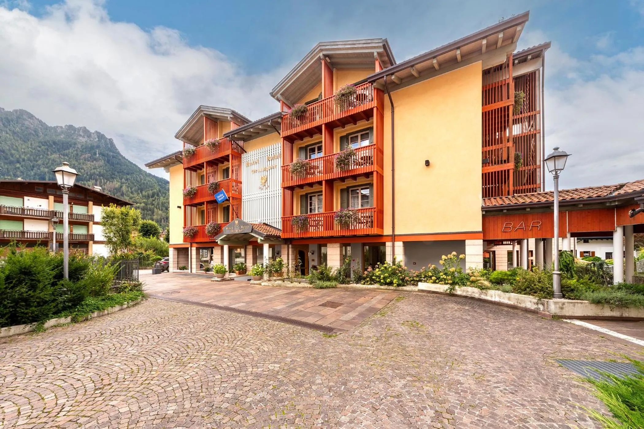 Property building in Hotel Relais Orsingher