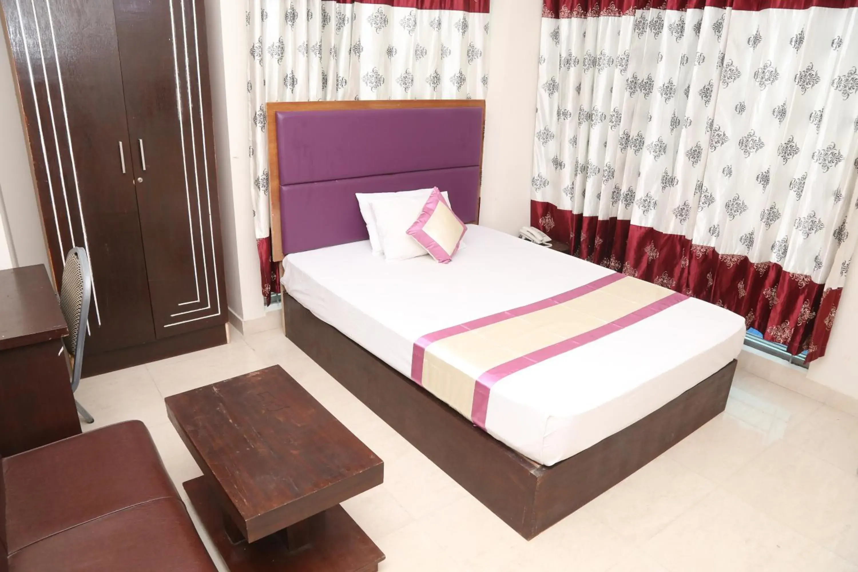 Single Room - single occupancy in Platinum Hotel Ltd Single Room - single occupancy in Platinum Hotel Ltd