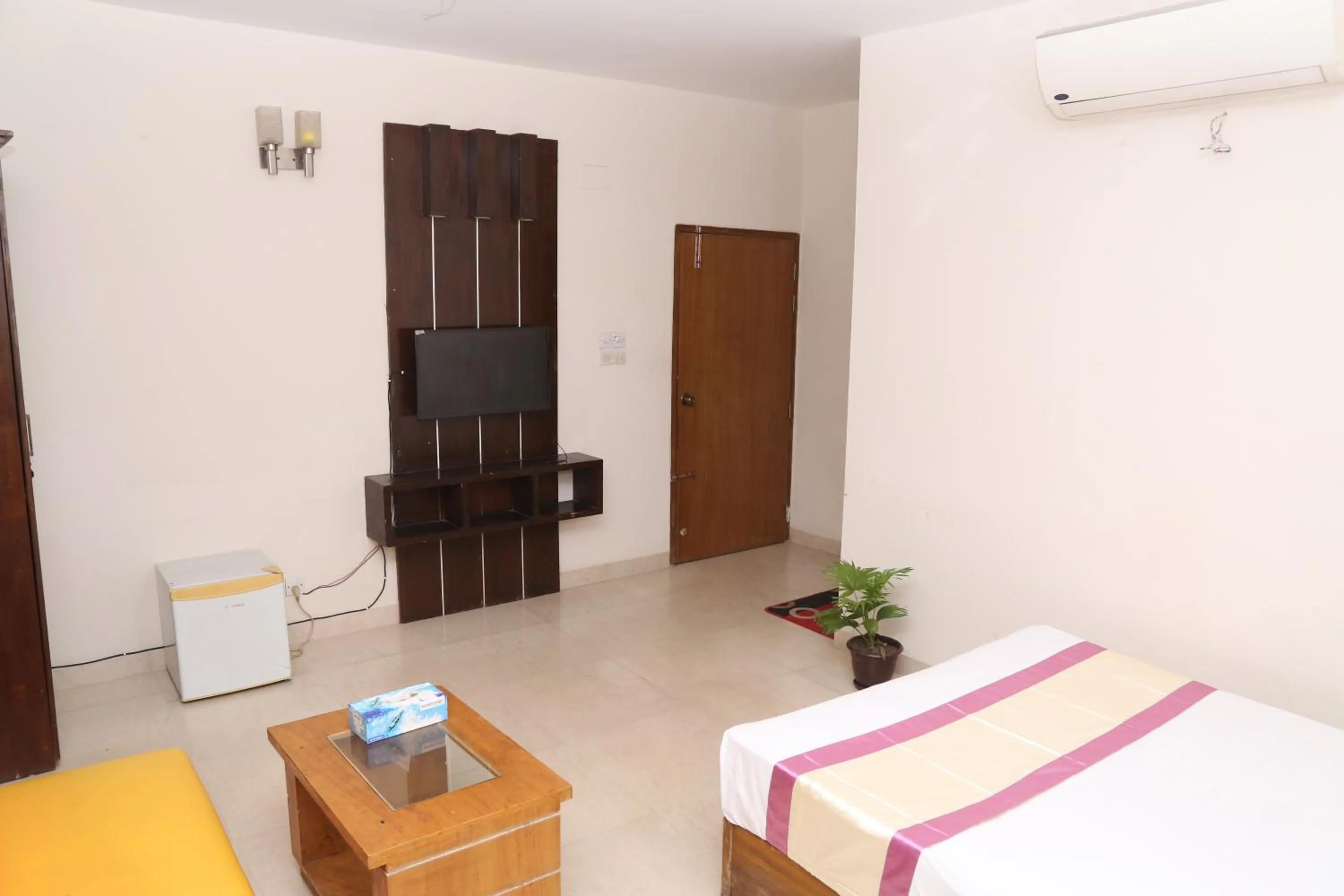 Bed in Platinum Hotel Ltd