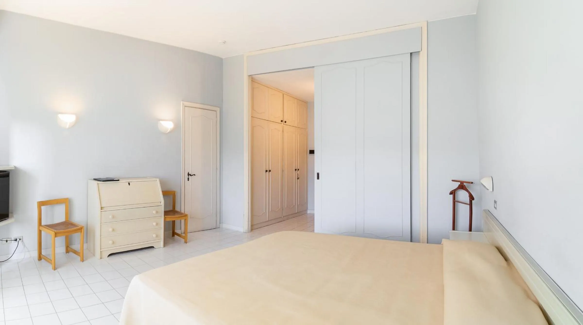 Photo of the whole room, Bed in Grand Hotel Don Juan