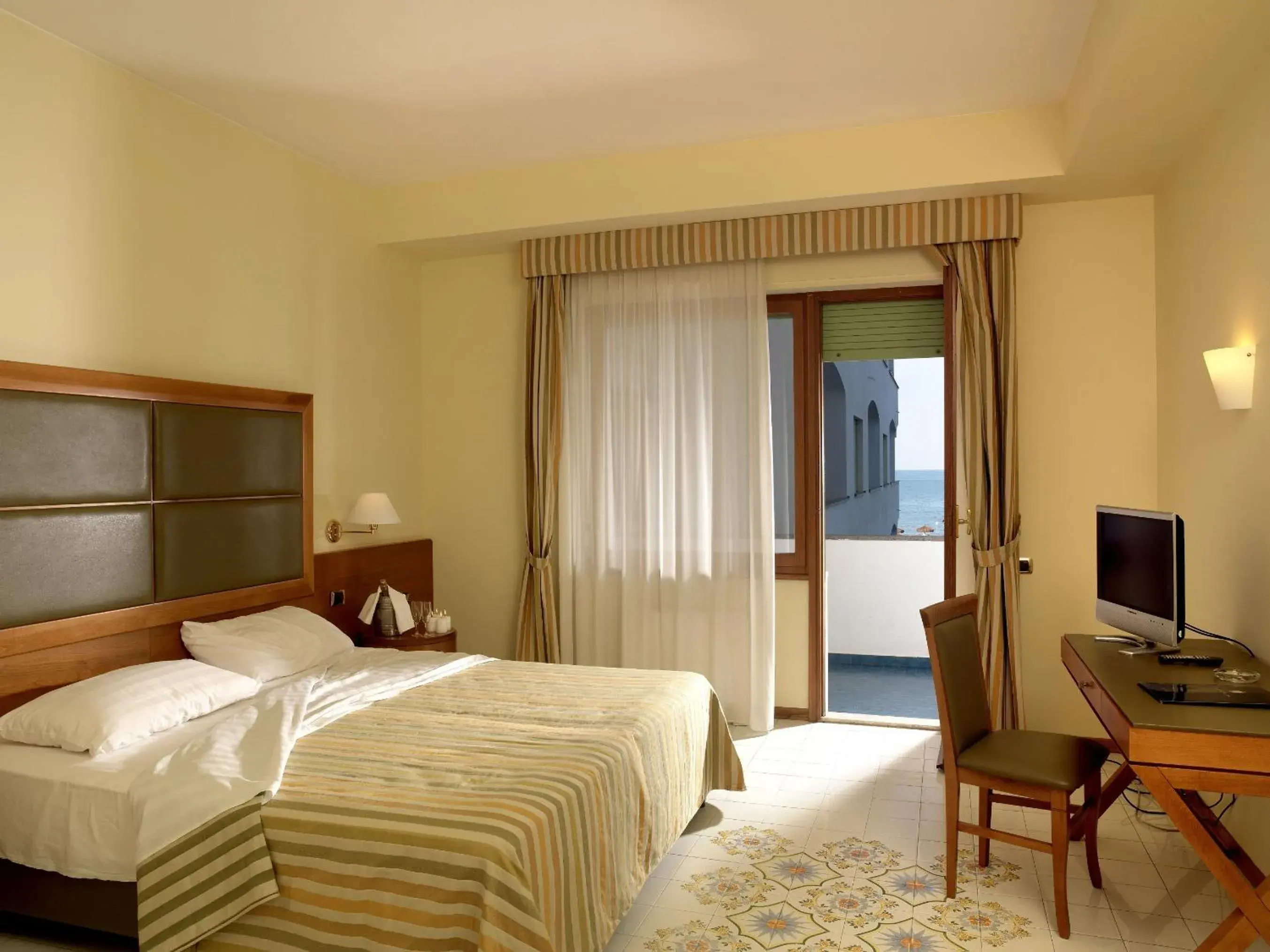 View (from property/room), Bed in Grand Hotel Don Juan View (from property/room), Bed in Grand Hotel Don Juan