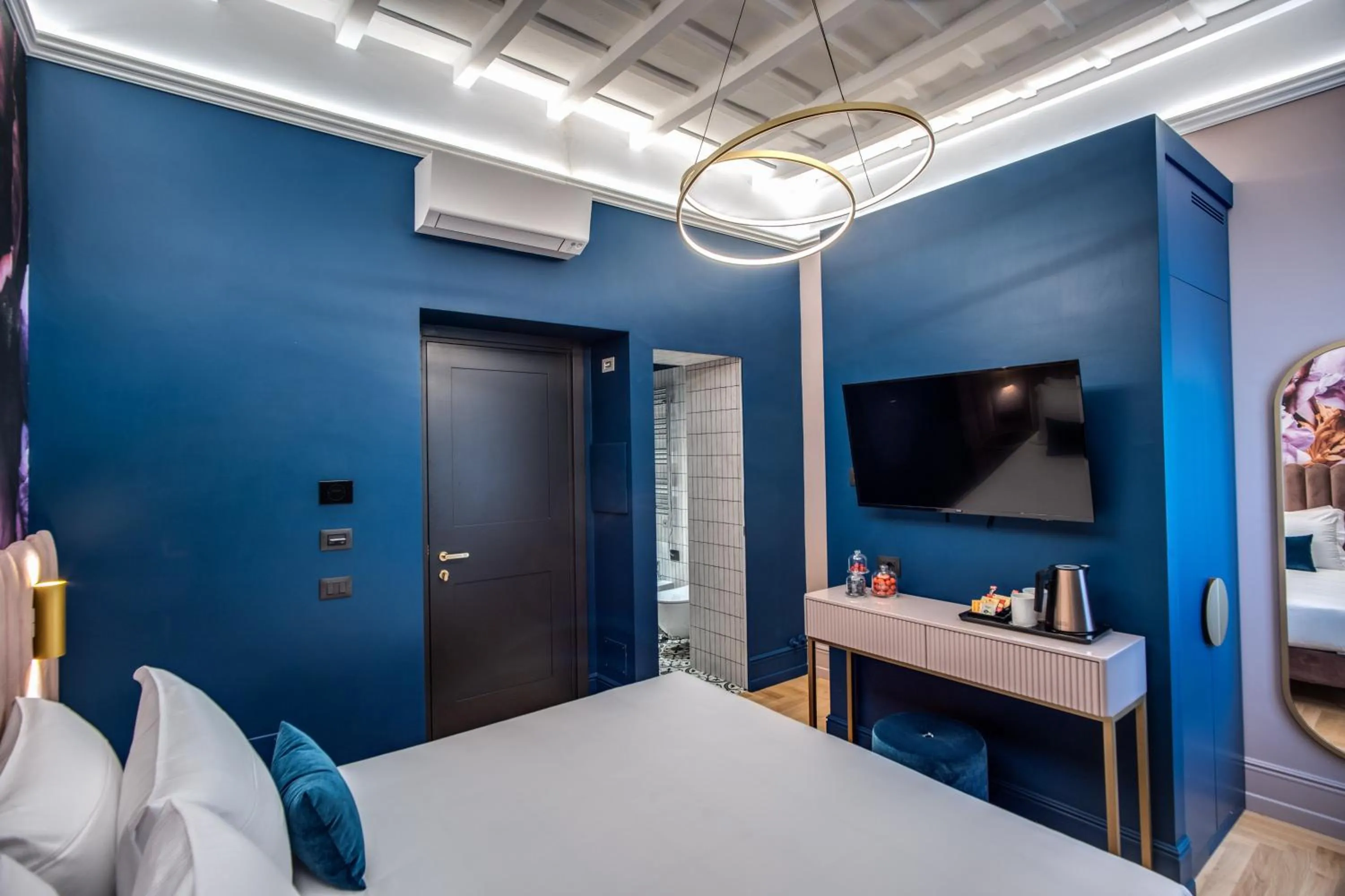 Bedroom, Bed in Palazzetto Trevi