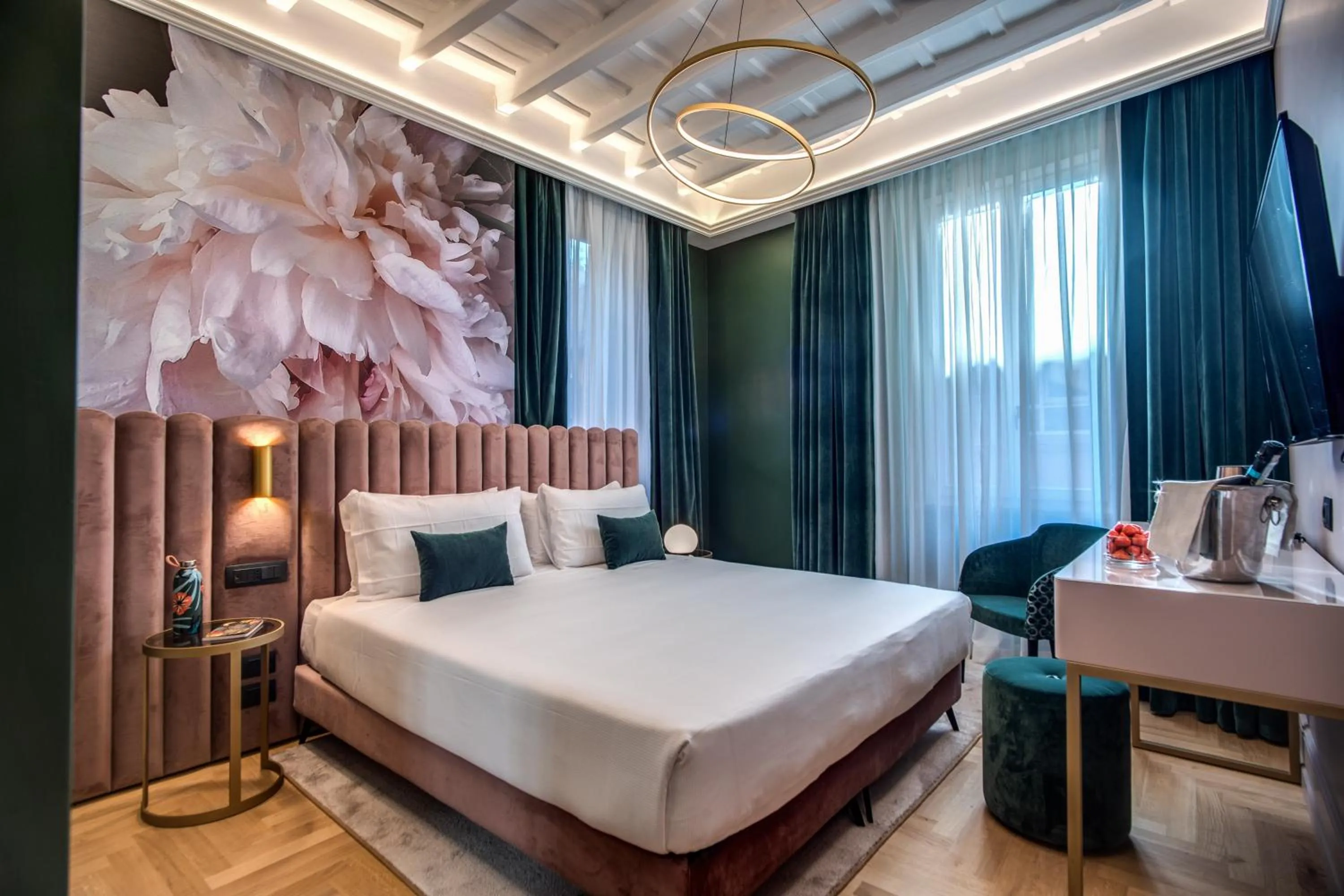 Bedroom, Bed in Palazzetto Trevi