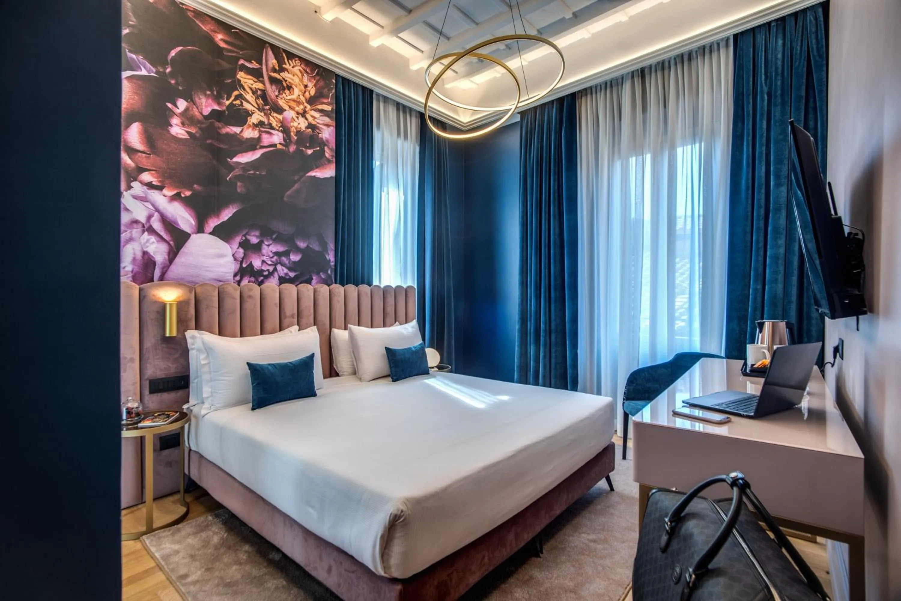 Photo of the whole room, Bed in Palazzetto Trevi