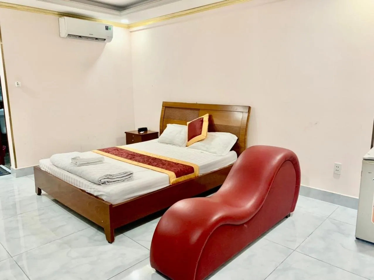 Bedroom, Bed in Nhan Duc Hotel