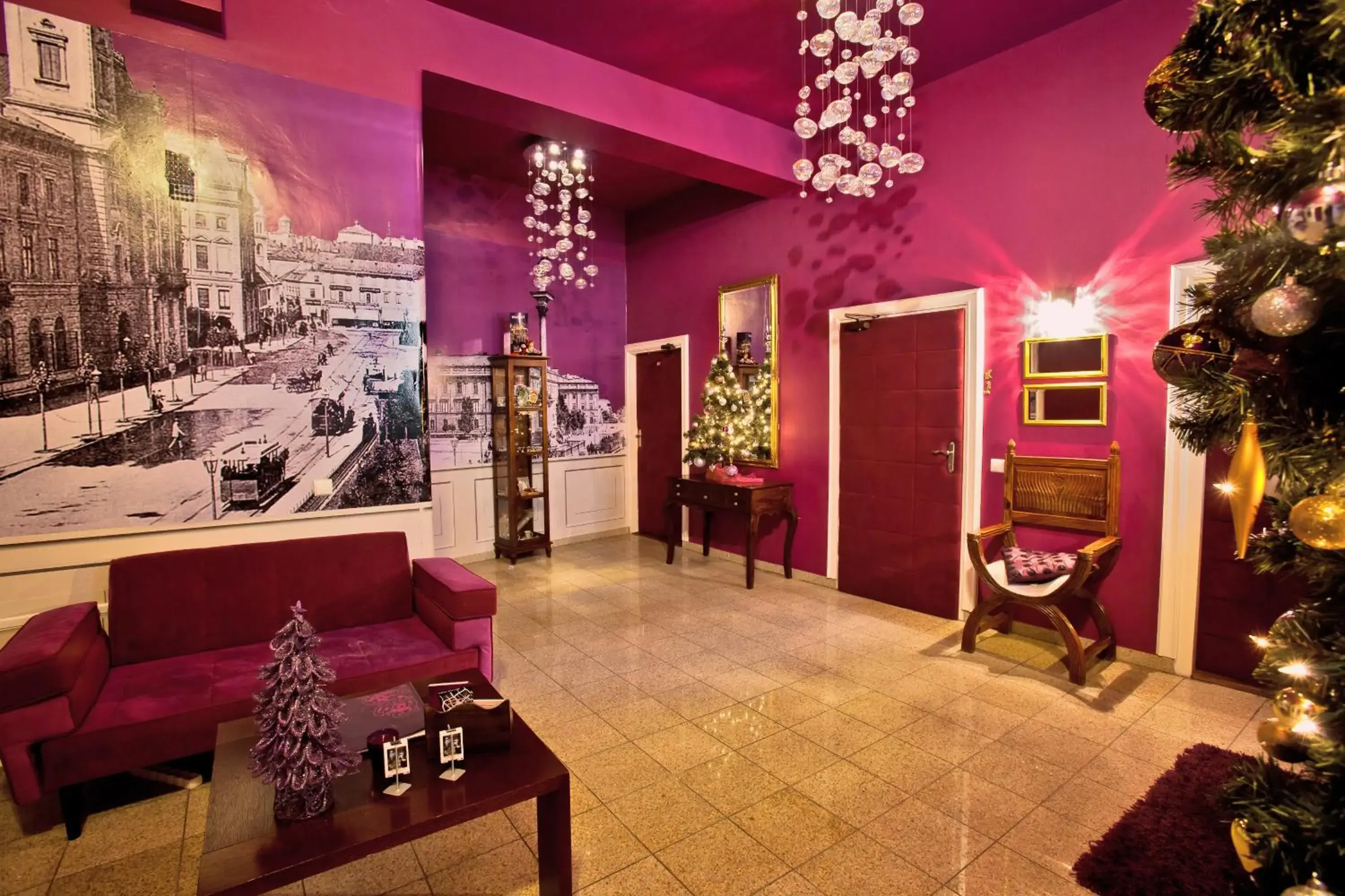 Lobby or reception in Castle Inn Lobby or reception in Castle Inn