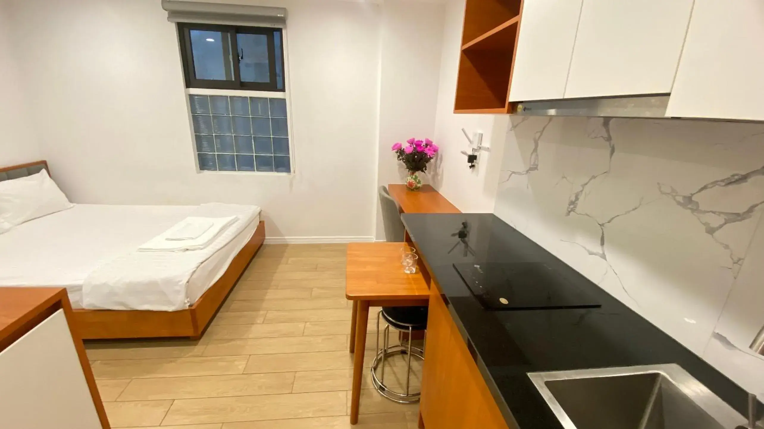 Photo of the whole room, Bed in Era Cozy Apartment Photo of the whole room, Bed in Era Cozy Apartment