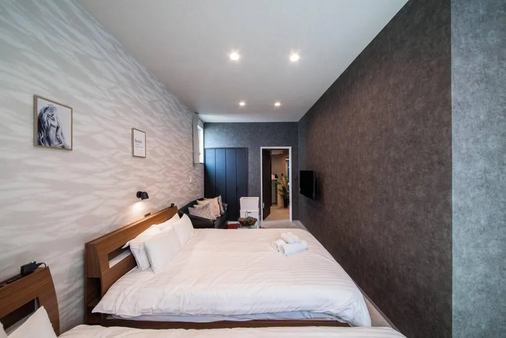 Bed in The PLAZA HOTEL S4W12