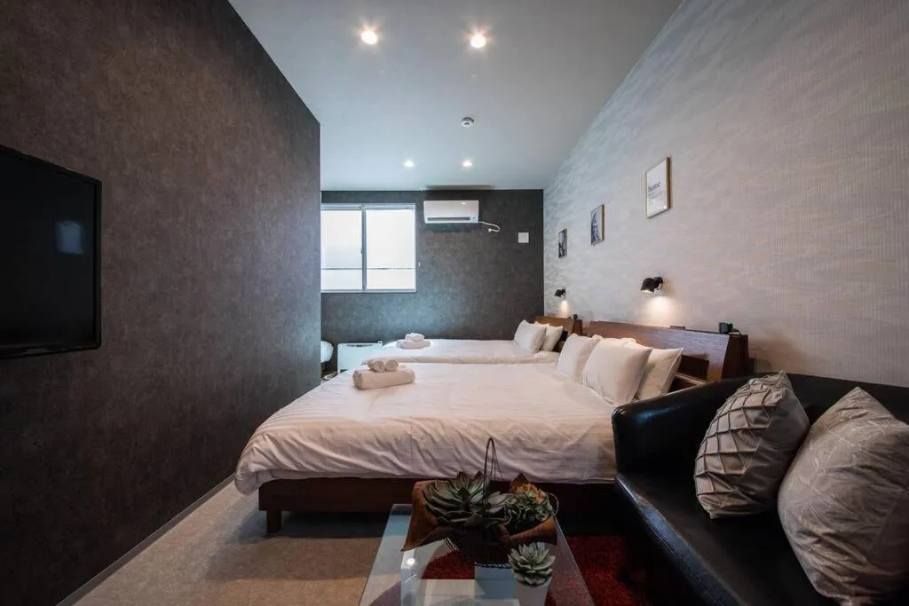 Bed in The PLAZA HOTEL S4W12