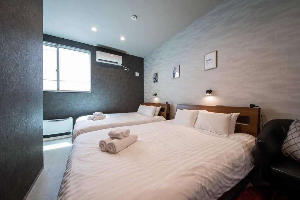 Bed in The PLAZA HOTEL S4W12