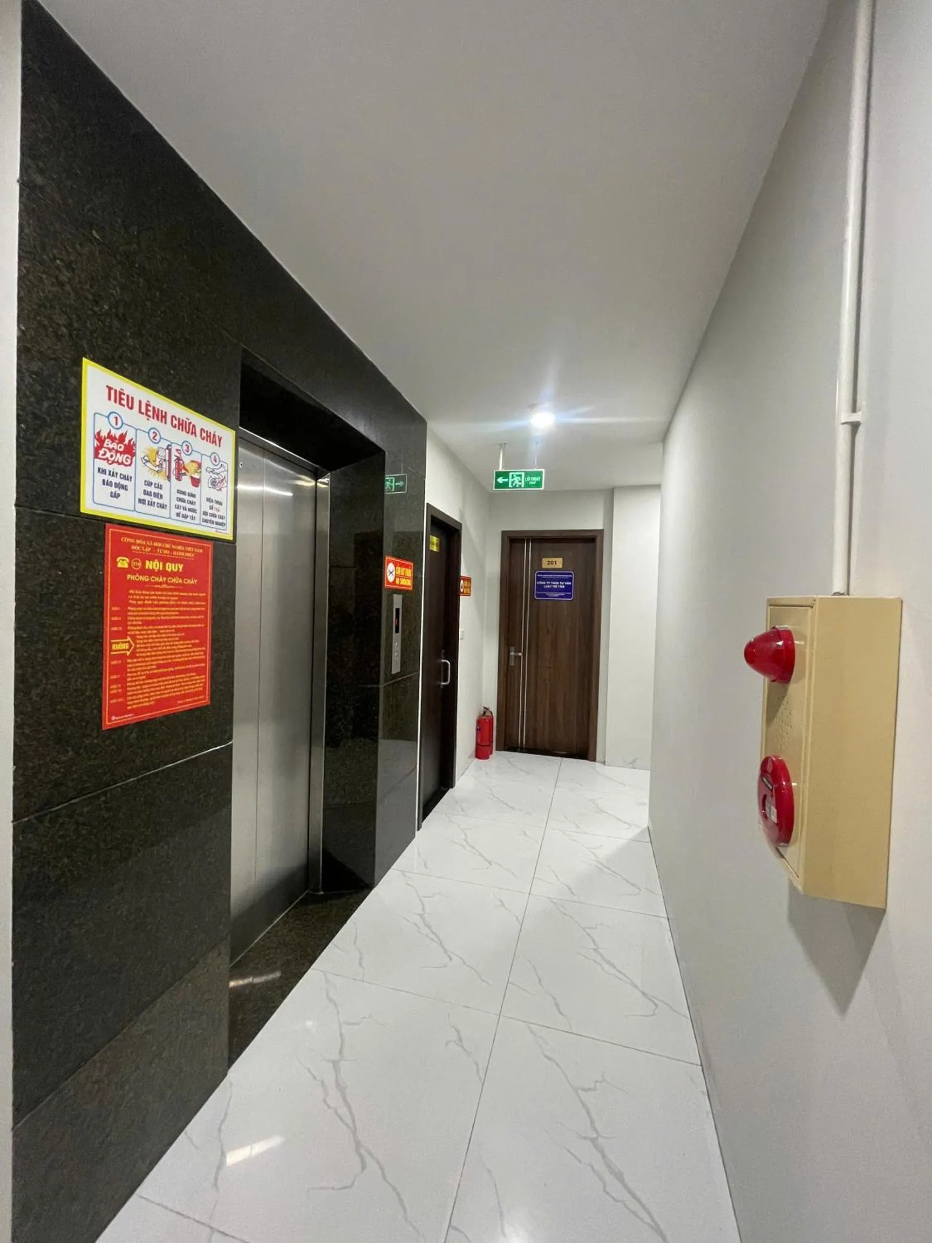 elevator in Era Apartment Xuân Thuỷ