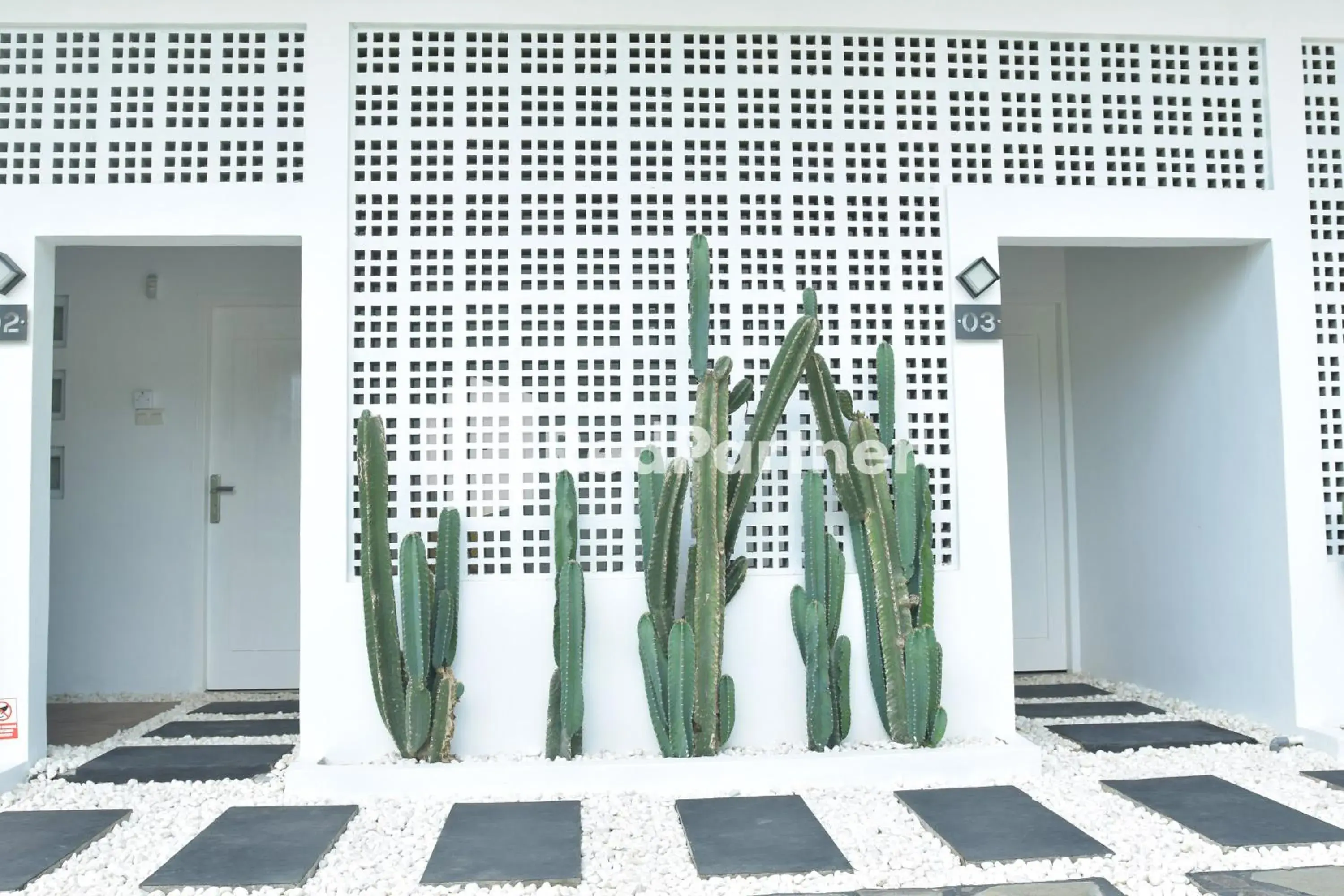 Facade/entrance in Pringgading Surf Camp Bengkulu Mitra RedDoorz Facade/entrance in Pringgading Surf Camp Bengkulu Mitra RedDoorz