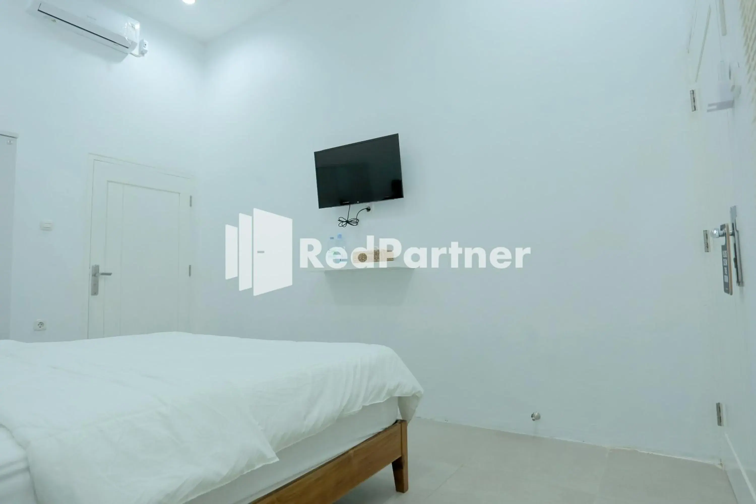 Bedroom, Bed in Pringgading Surf Camp Bengkulu Mitra RedDoorz Bedroom, Bed in Pringgading Surf Camp Bengkulu Mitra RedDoorz