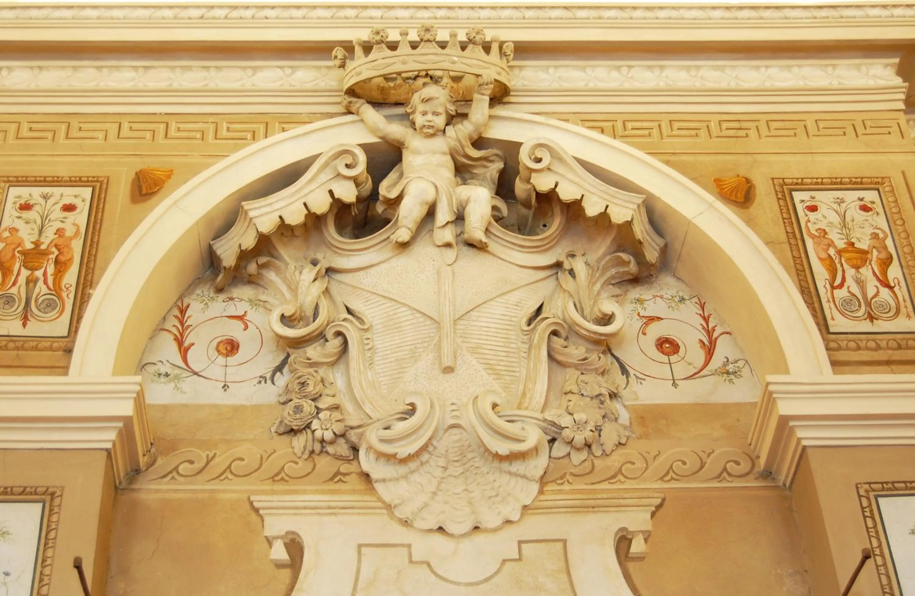 Decorative detail in Palazzo Tucci Residenza d'epoca