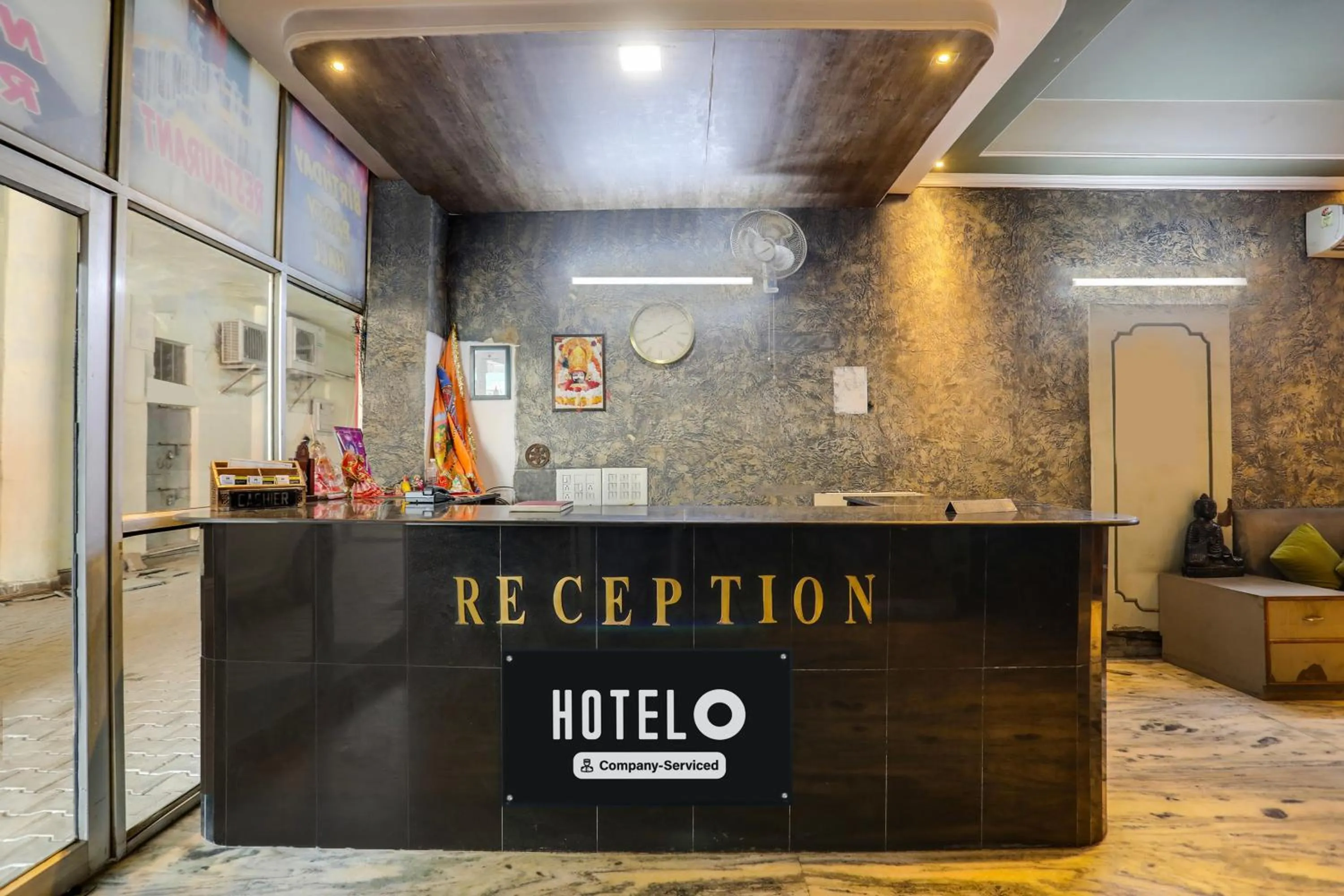Lobby or reception in Super Hotel O Tajganj Near Taj Mahal West Gate
