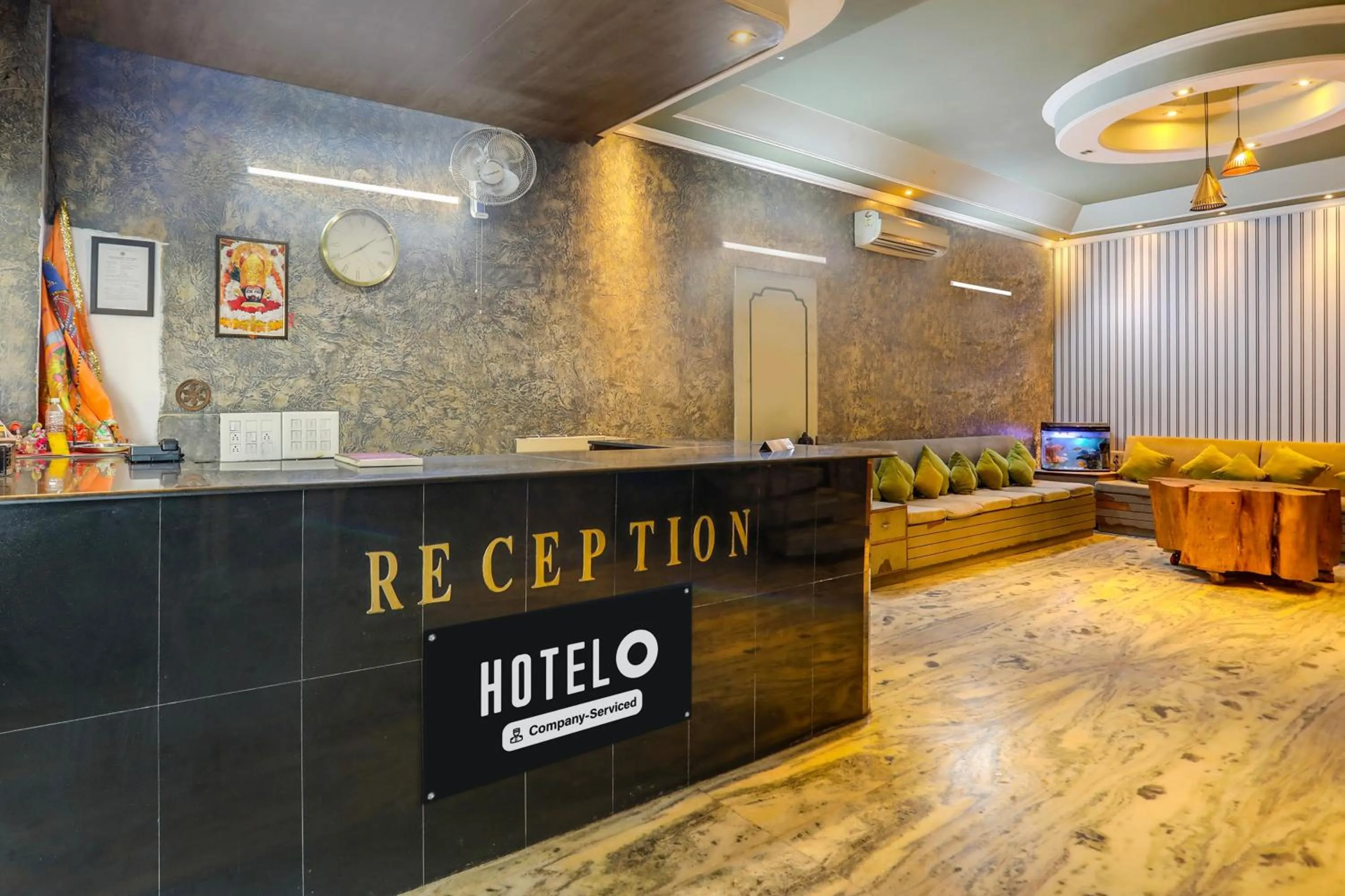 Lobby or reception in Super Hotel O Tajganj Near Taj Mahal West Gate