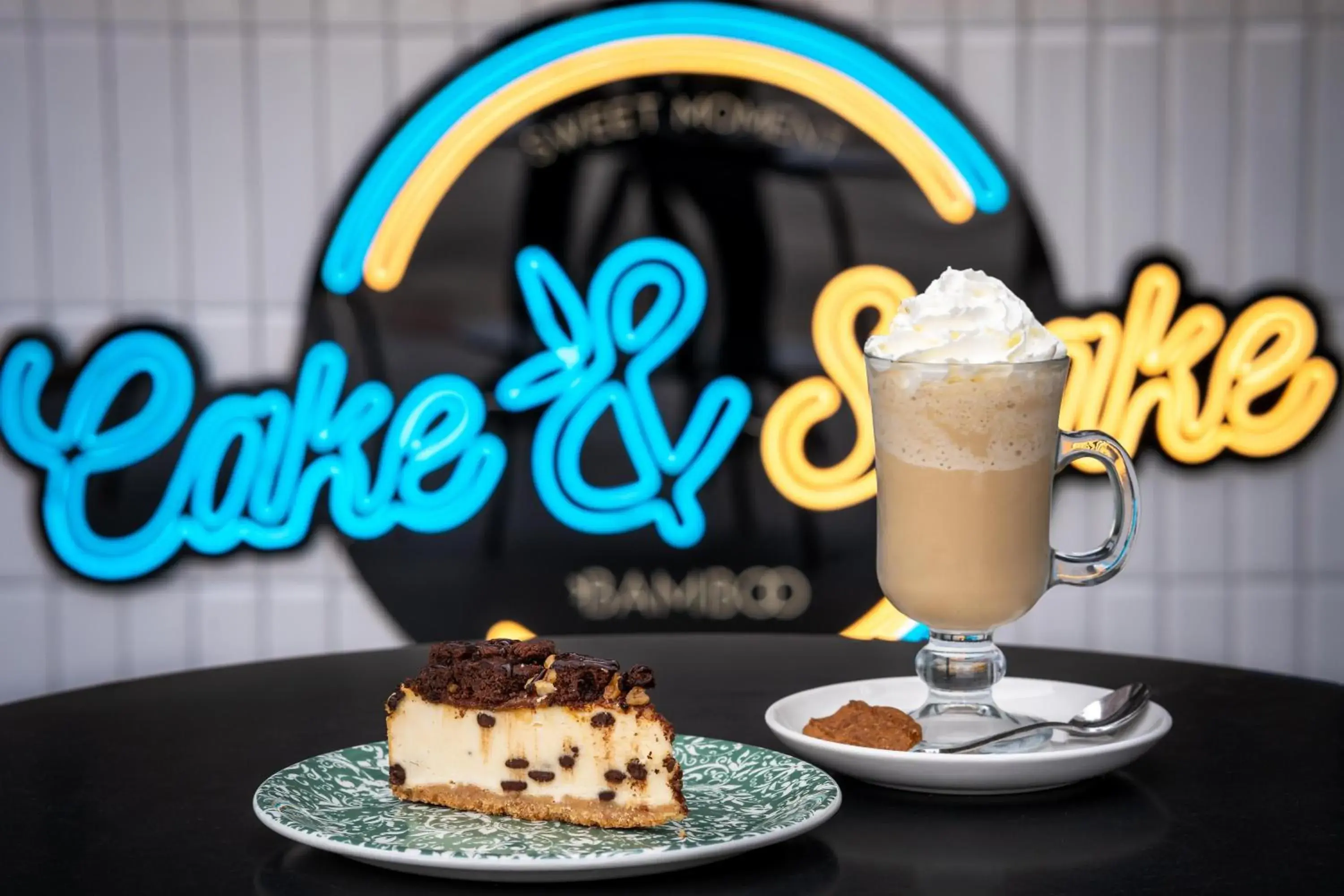 Lounge or bar in THB Bamboo Alcudia - Adults Only Lounge or bar in THB Bamboo Alcudia - Adults Only