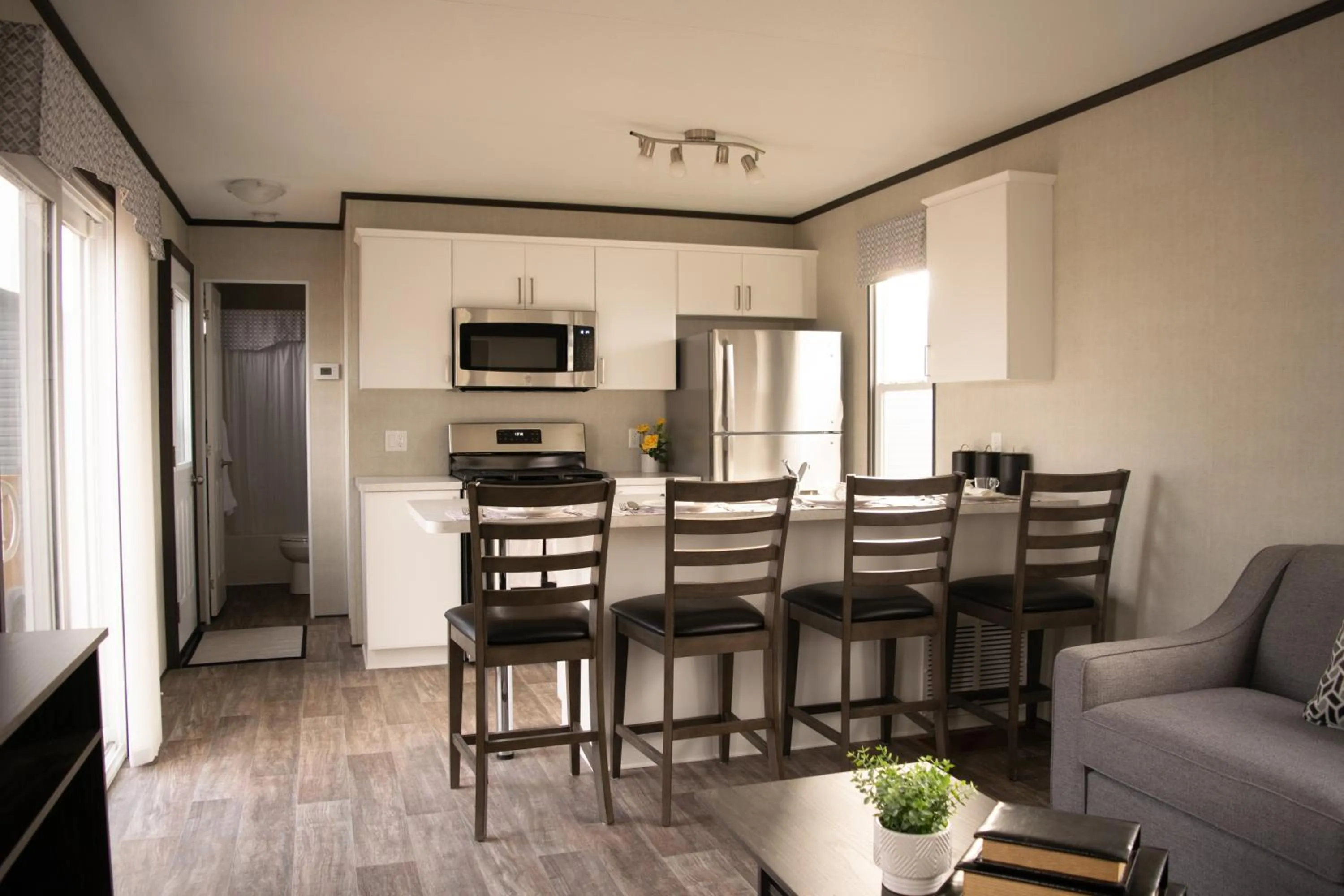 Kitchen or kitchenette in Vine Ridge Resort - Cottages