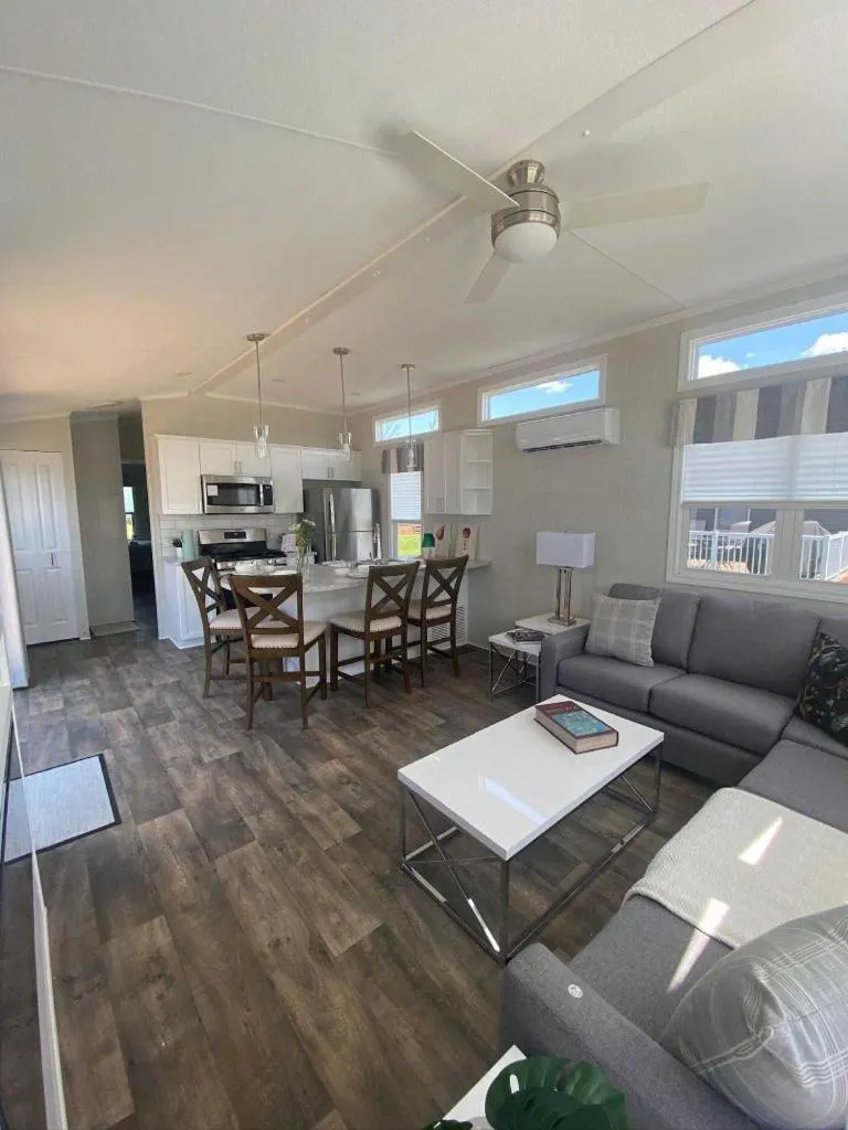 Living room in Vine Ridge Resort - Cottages