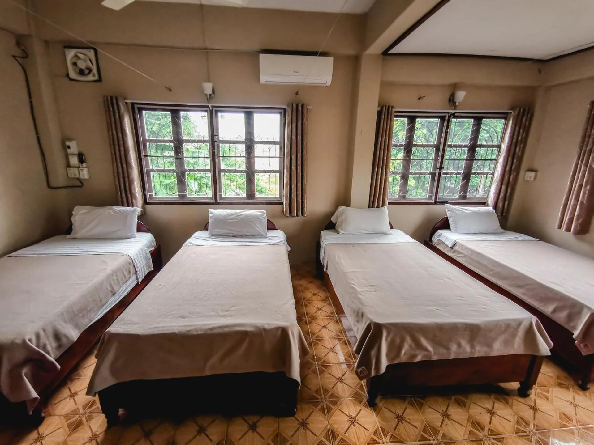 Quadruple Room in Sabaydee Guesthouse