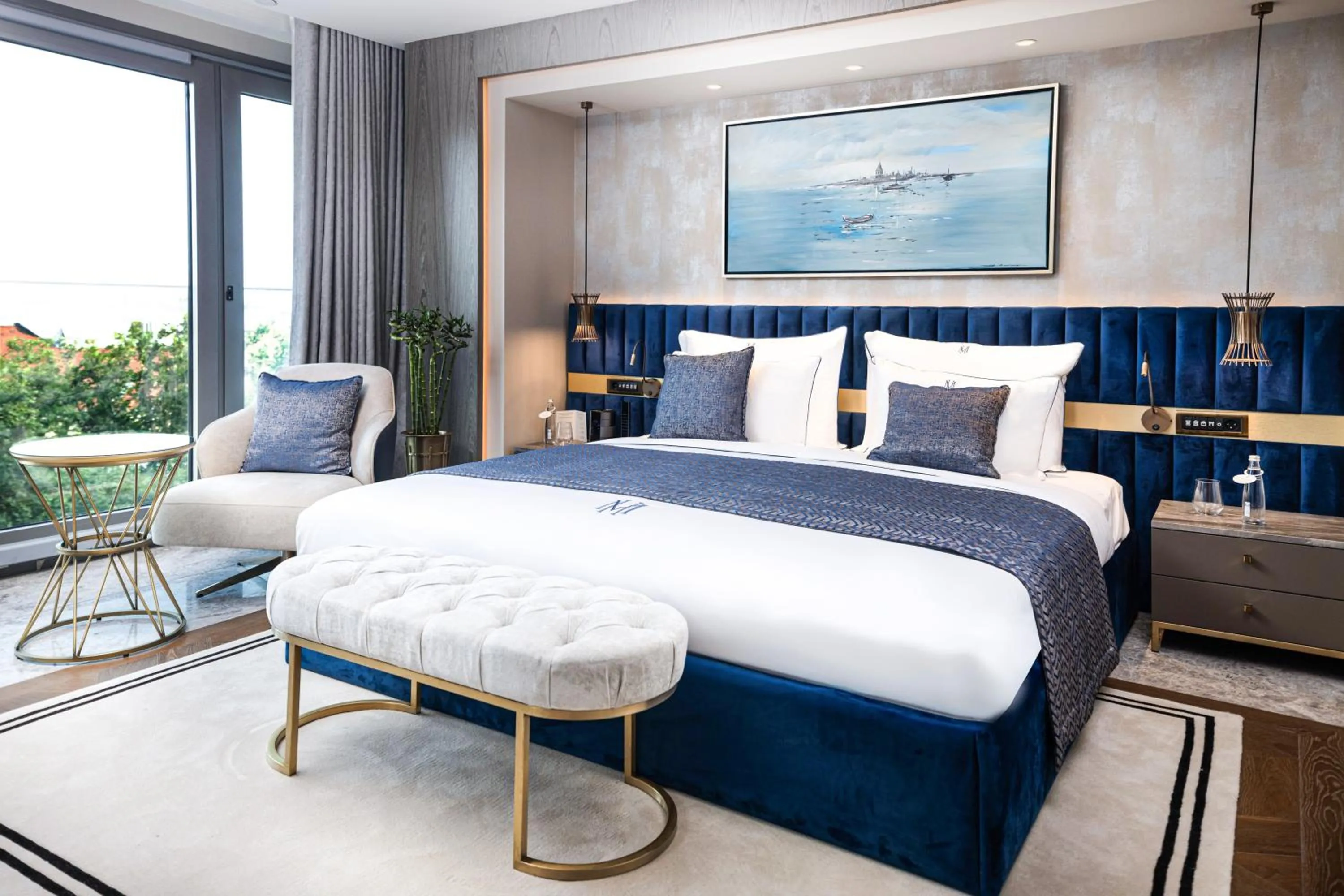 Bedroom, Bed in The Maestro Hotel