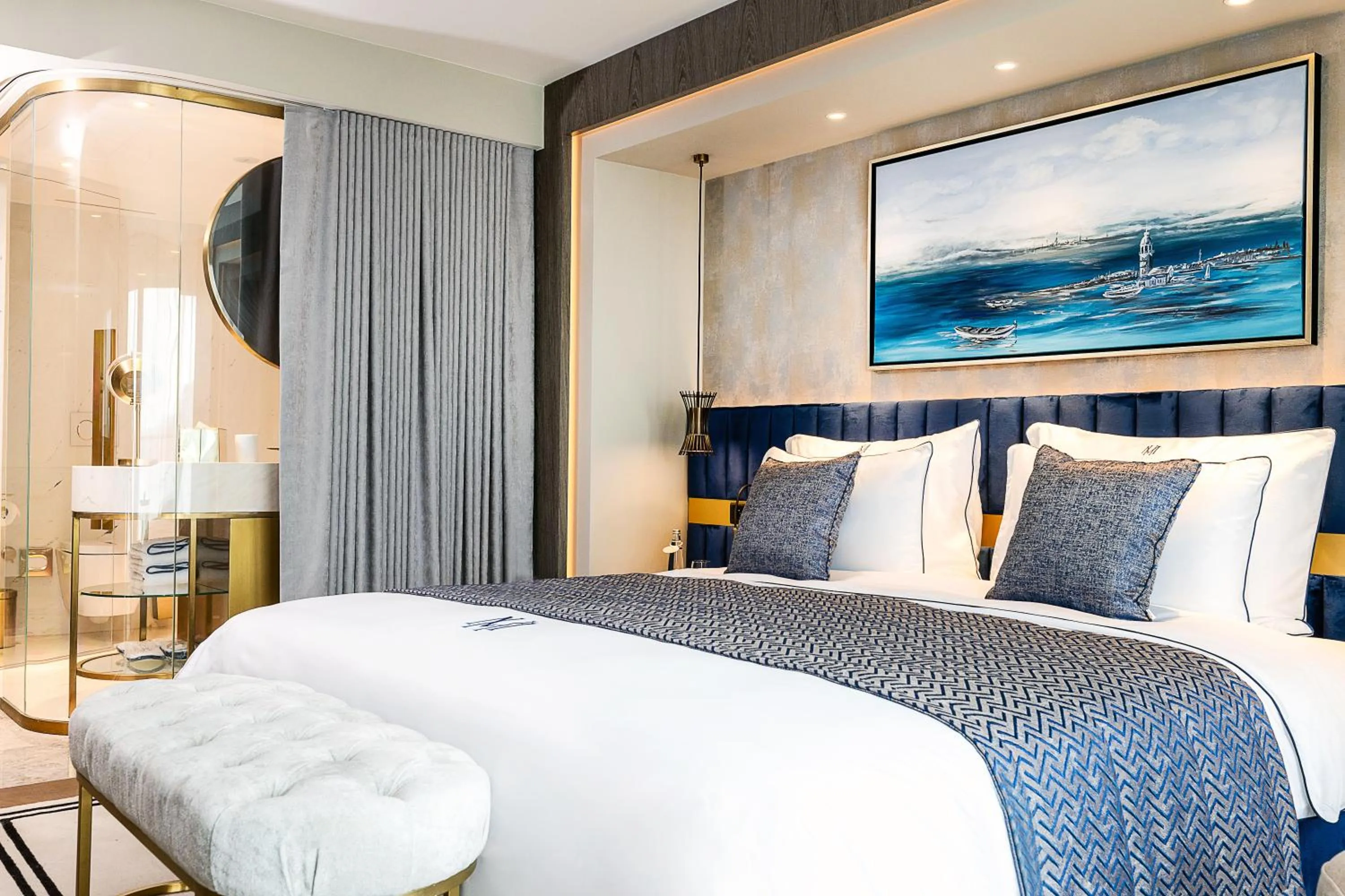 Bed in The Maestro Hotel