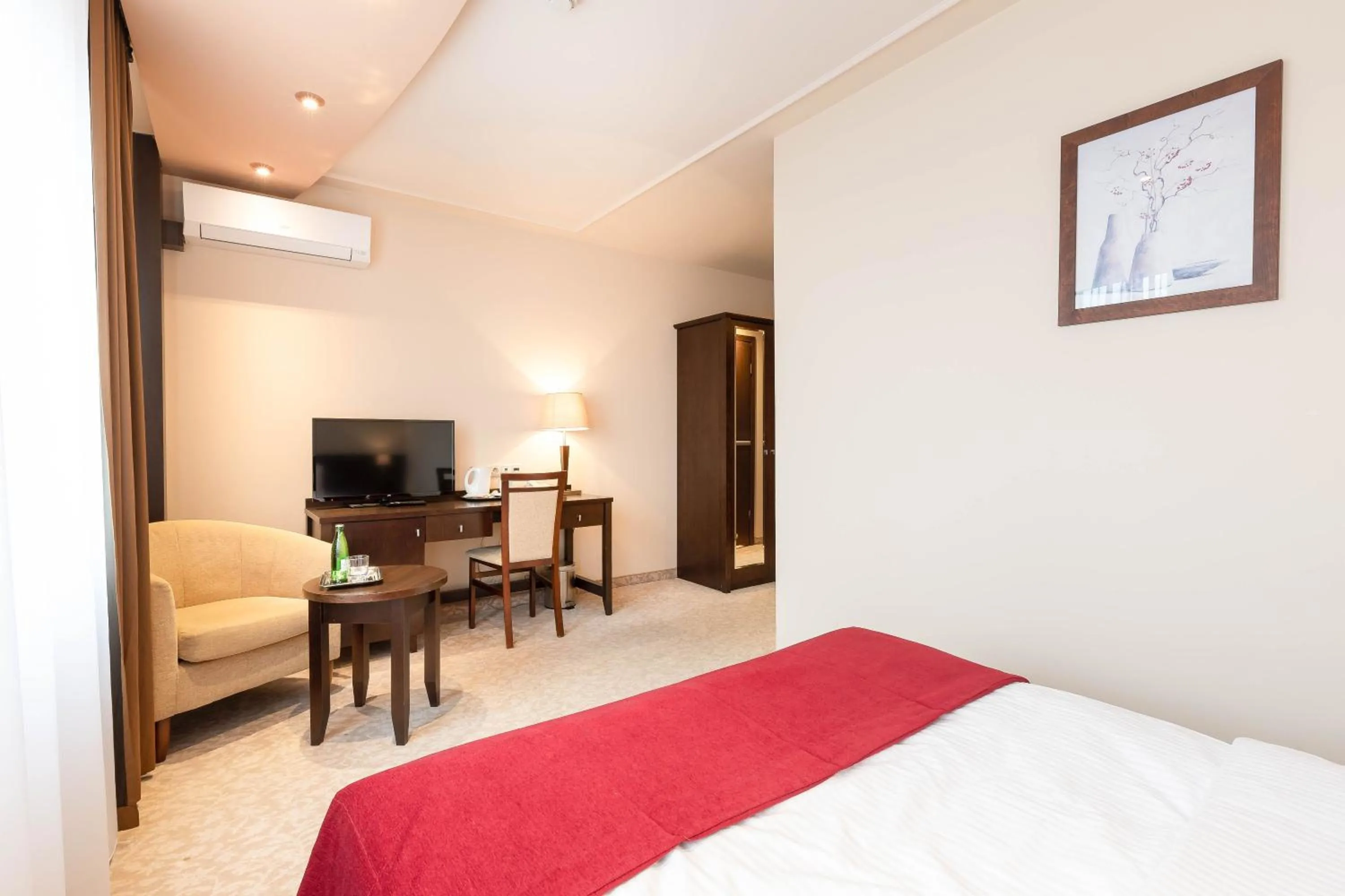 Other, Bed in Hotel Kudowa Manufaktura Relaksu