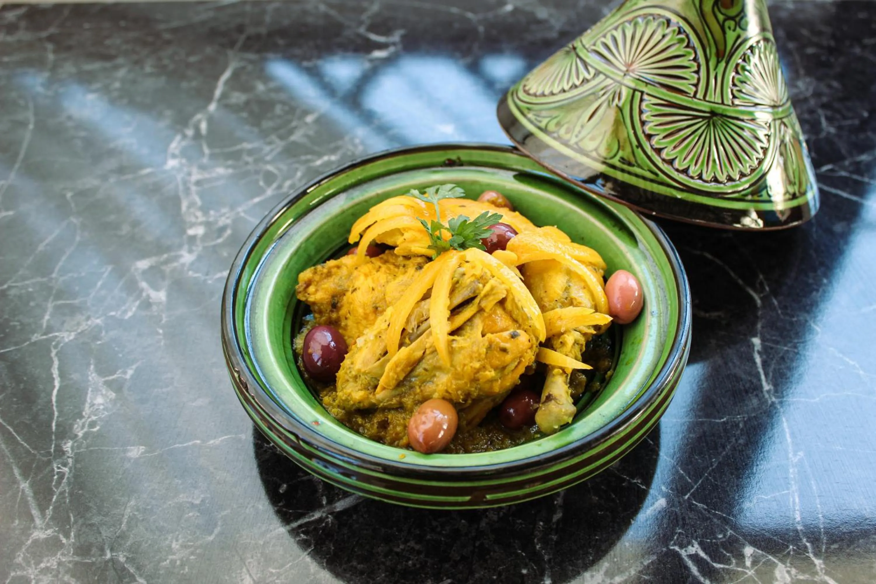 Food and drinks in Majorel Perle Hôtel Riad Restaurant Picine & Spa