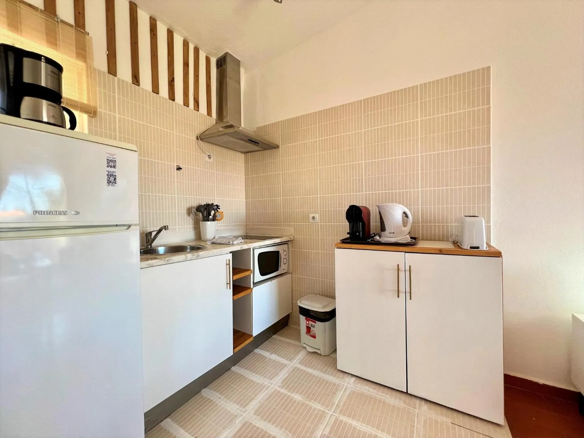 Kitchen or kitchenette in Armação de Pêra Twins 1 by Homing