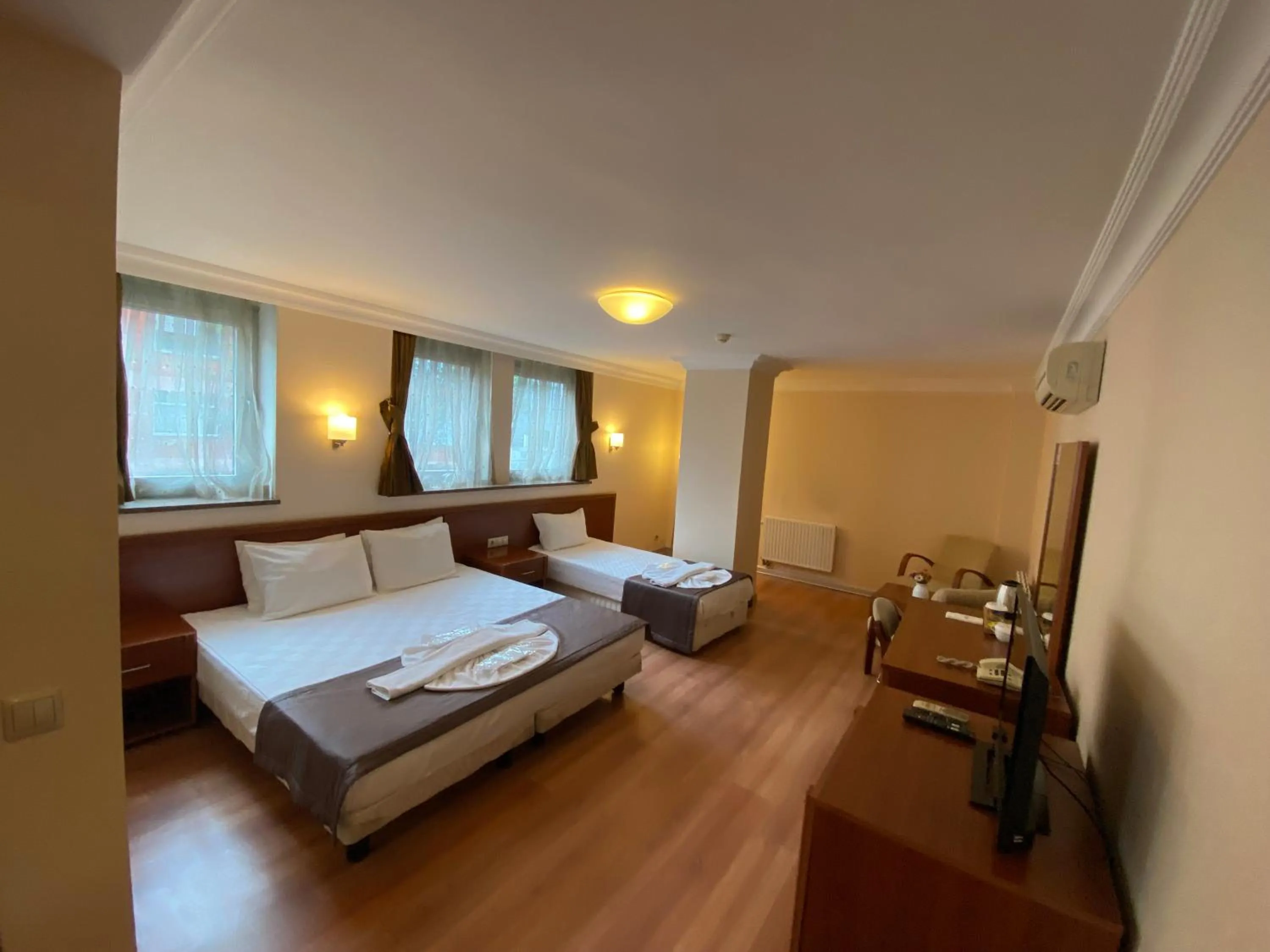 Massage, Bed in Triada Gayrettepe