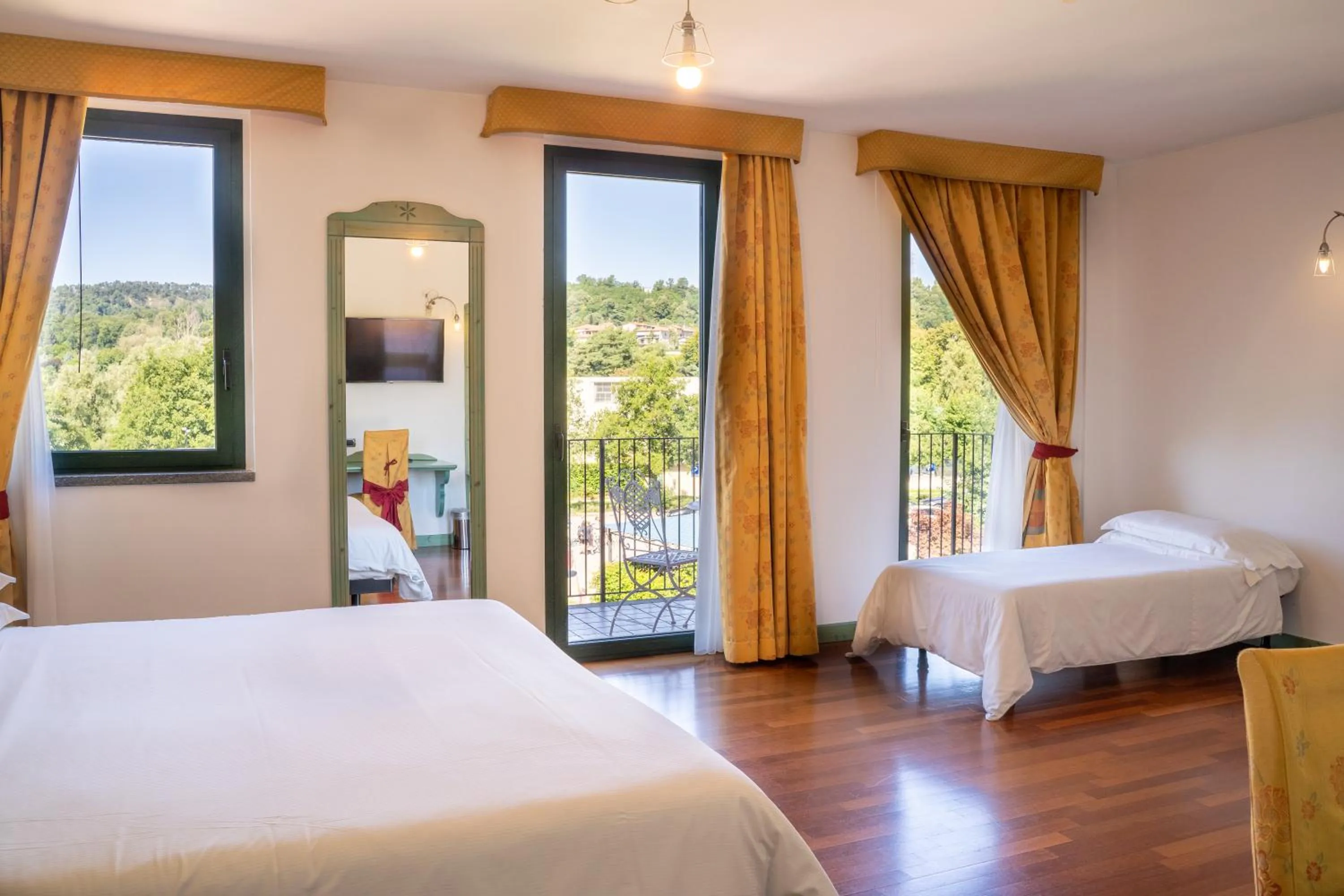 Bedroom, Bed in Hotel Residence Montelago